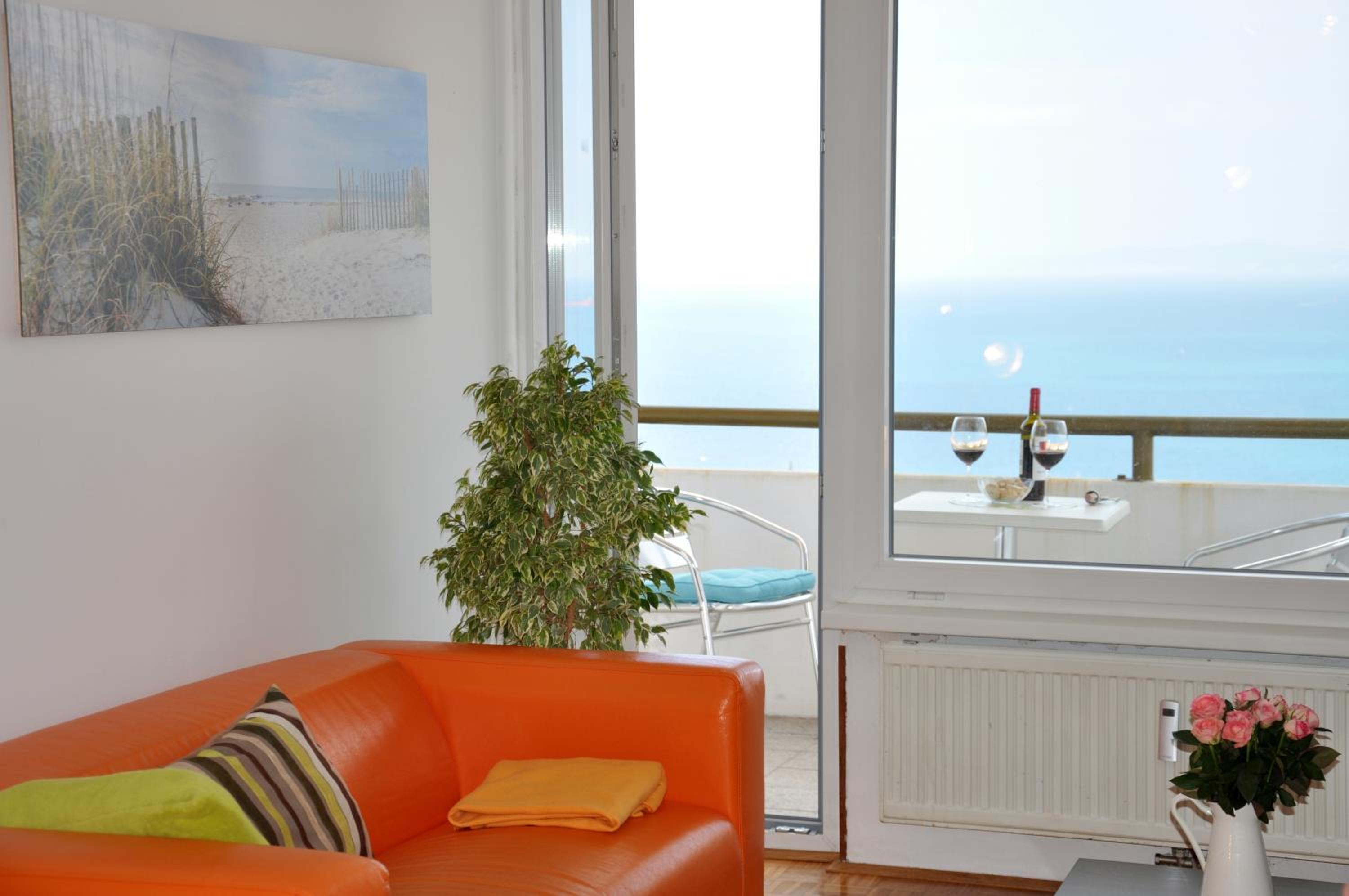 Apartment with Sea View - Photo 14