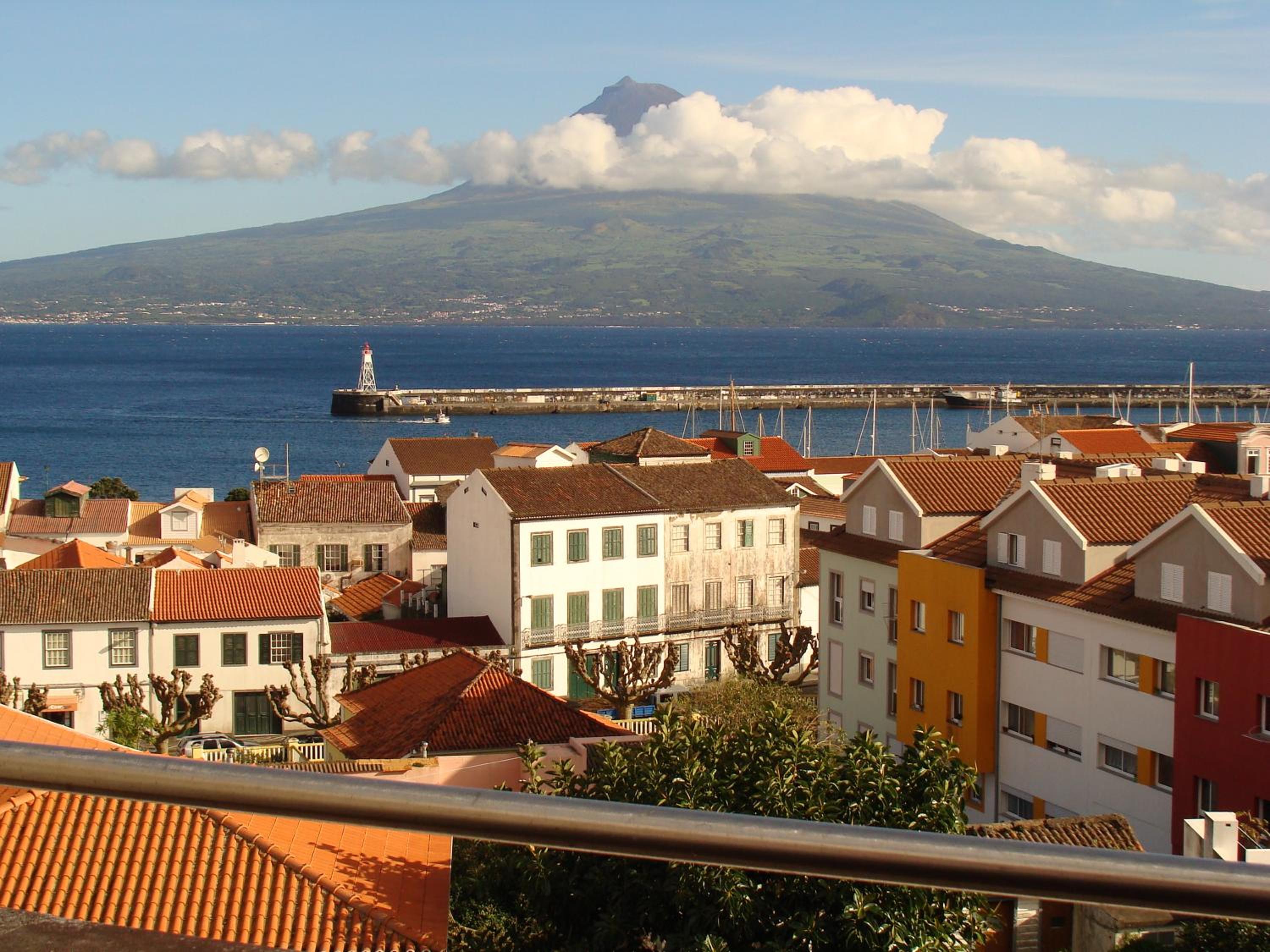 Duplex Apartment with Sea View - Photo 3