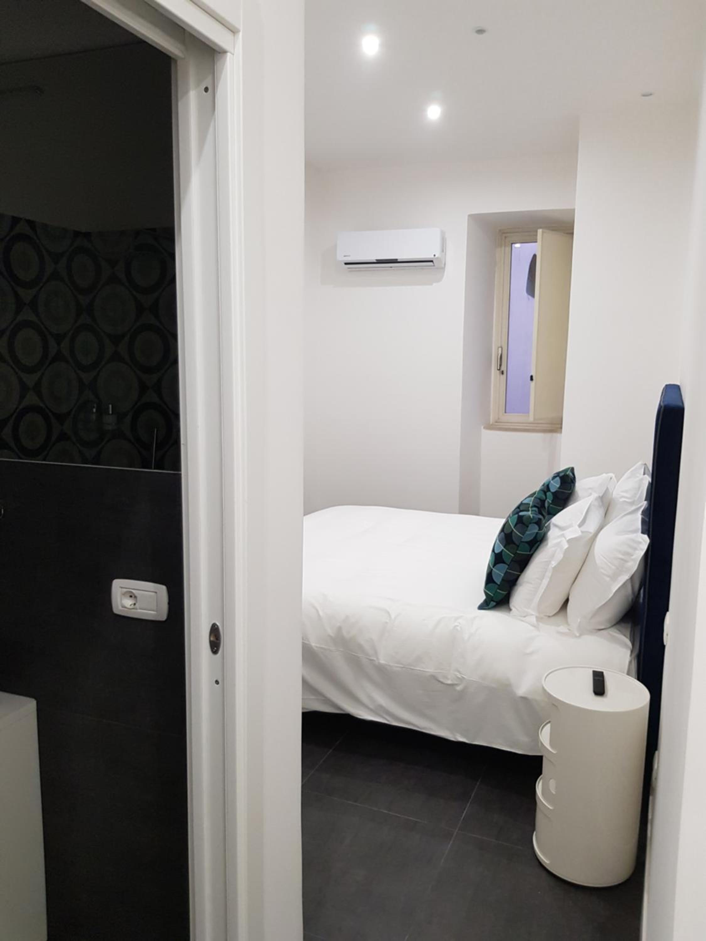 Standard Twin Room photo 3