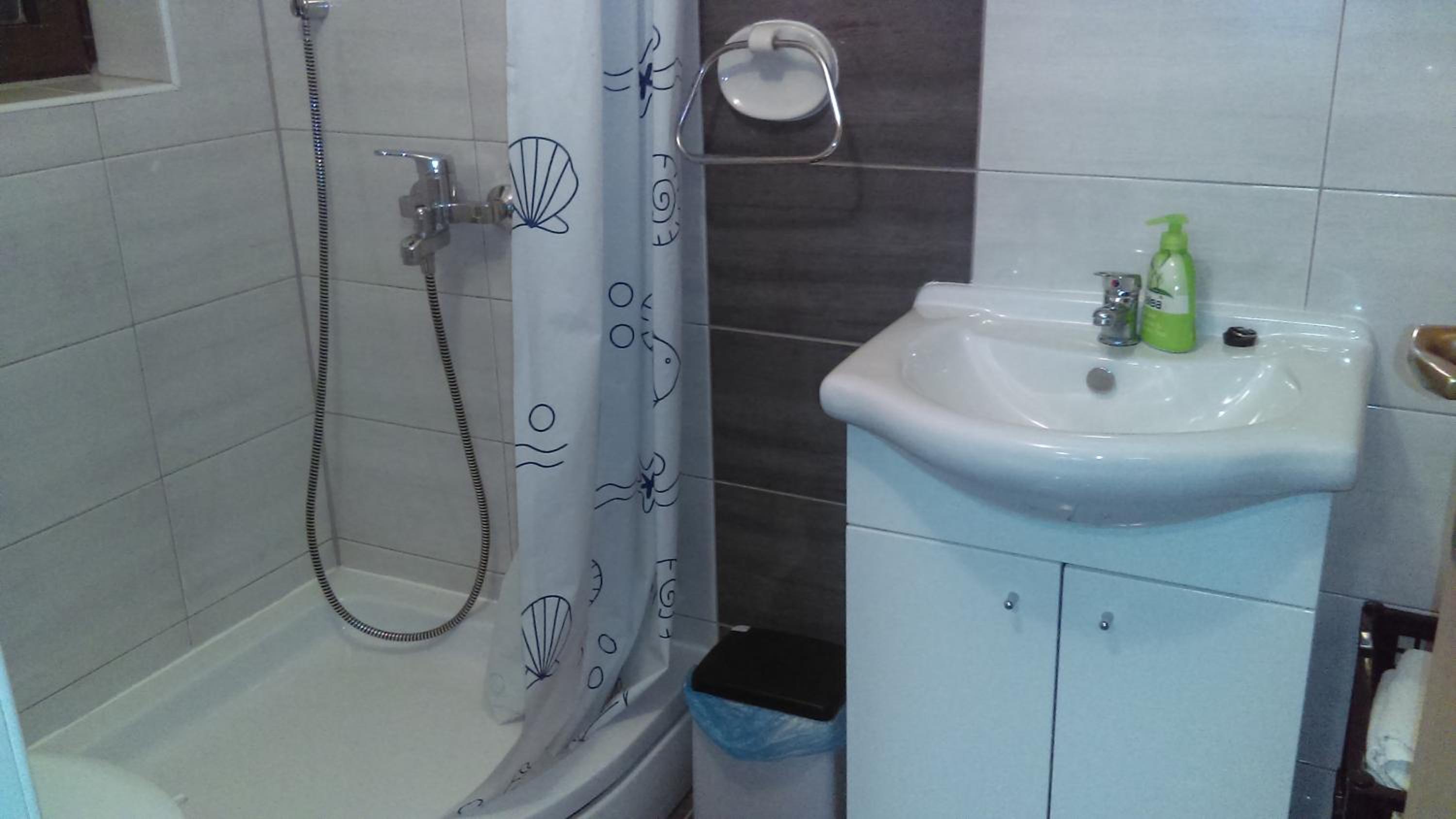 Studio Apartment - Photo 9