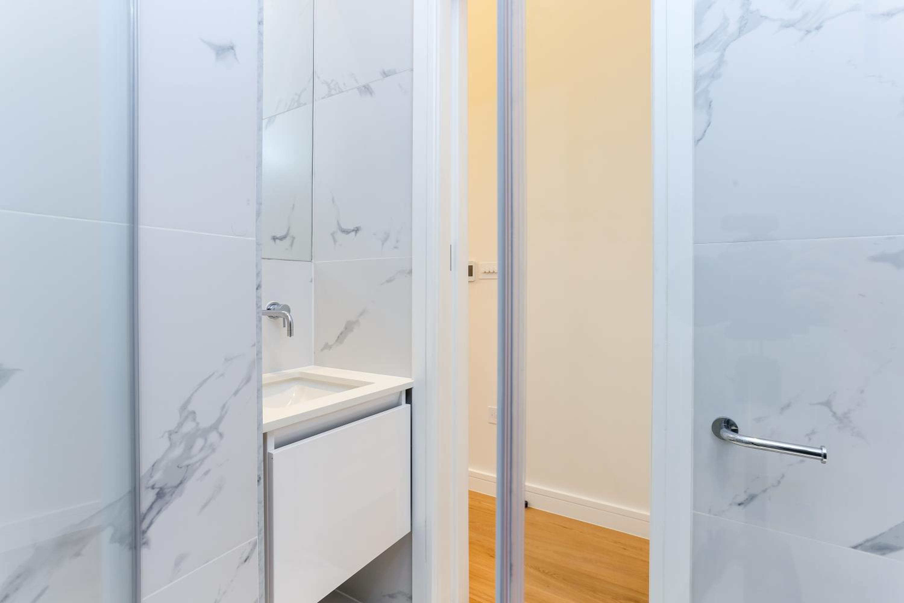 Small Studio Apartment photo 3