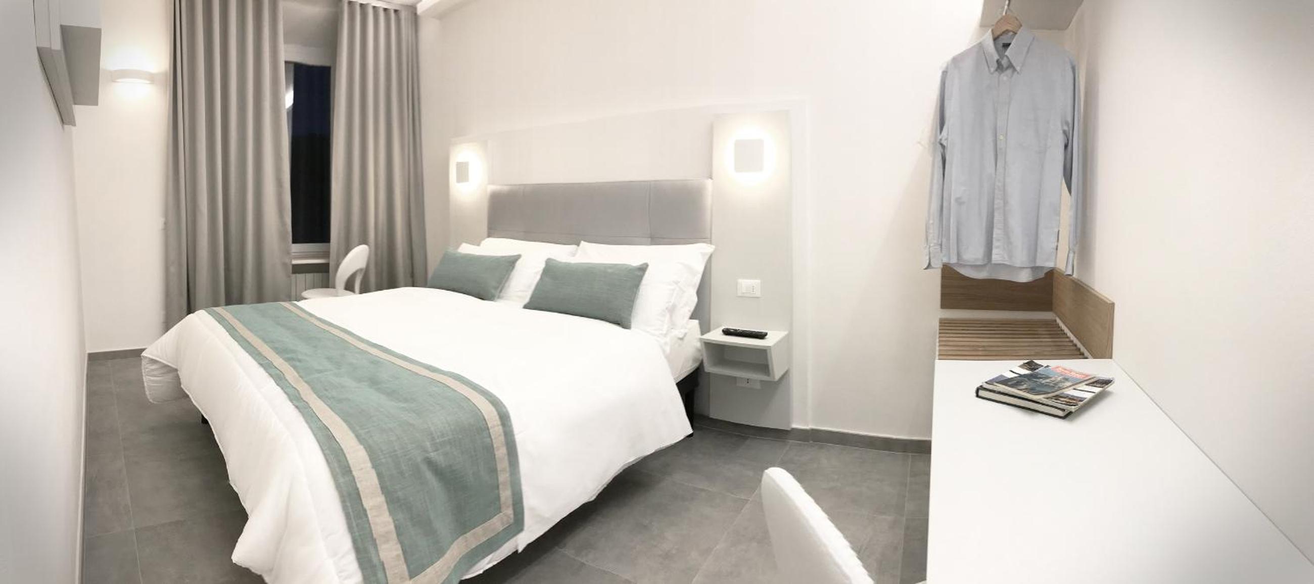 Double Room with Sea View photo 3