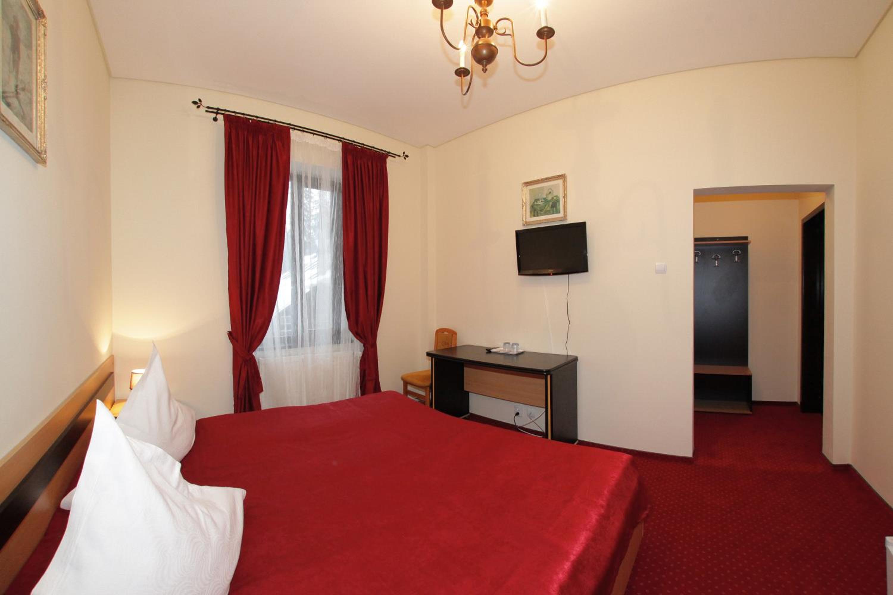 Standard Double or Twin Room - Photo 5
