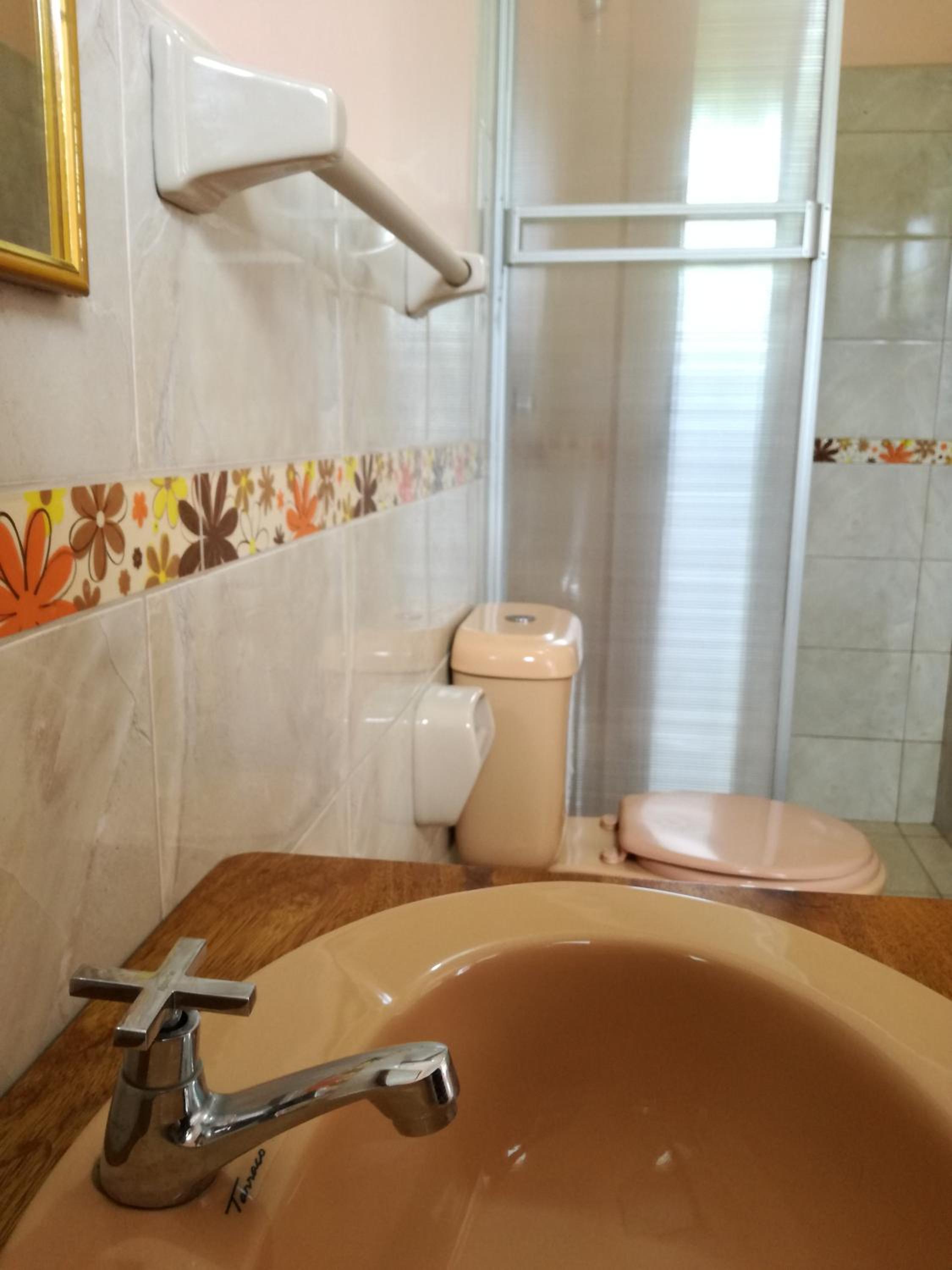Family Room With Private Bathroom photo 3