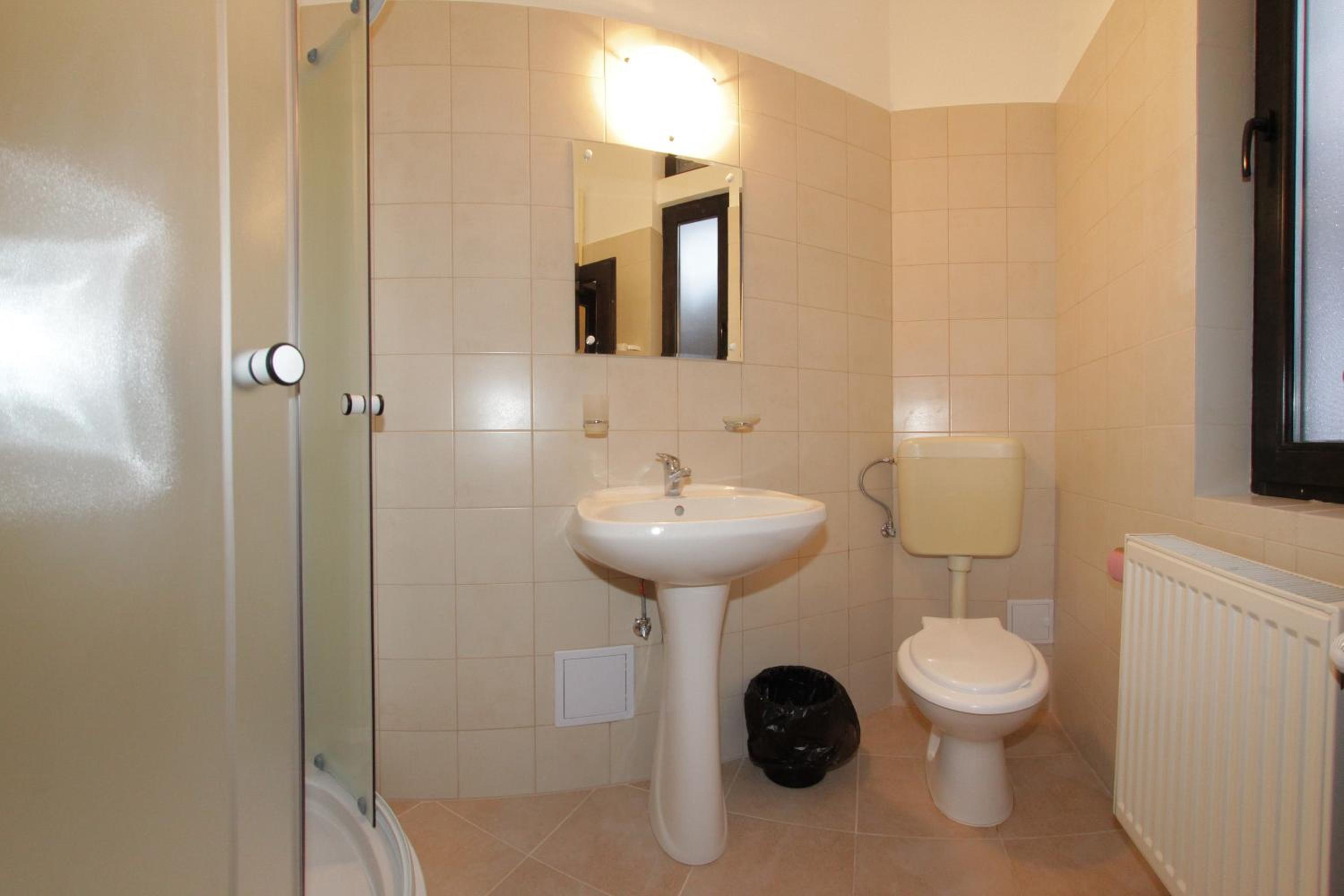 Standard Double or Twin Room - Photo 14