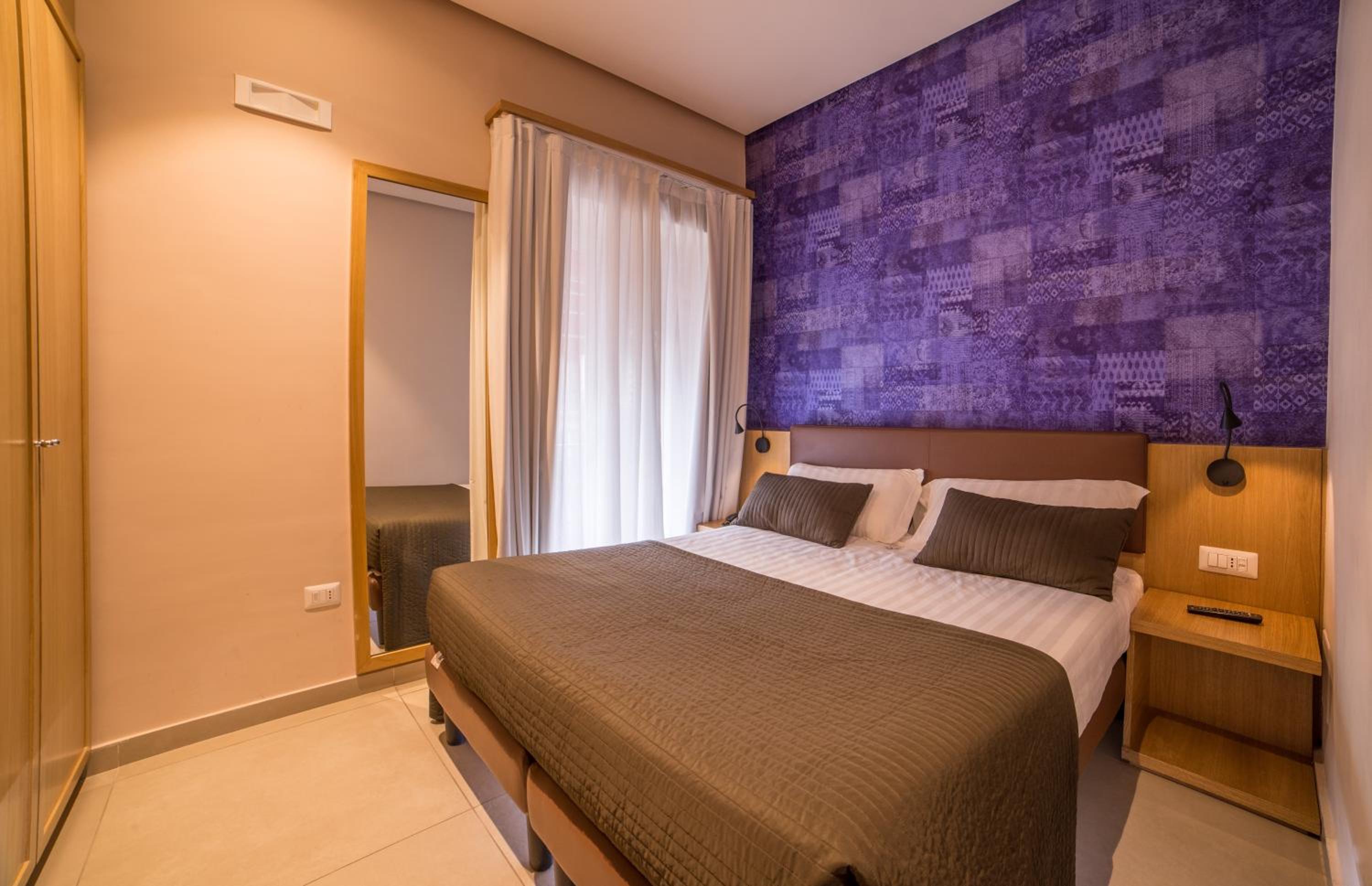 Double Room - Photo 2