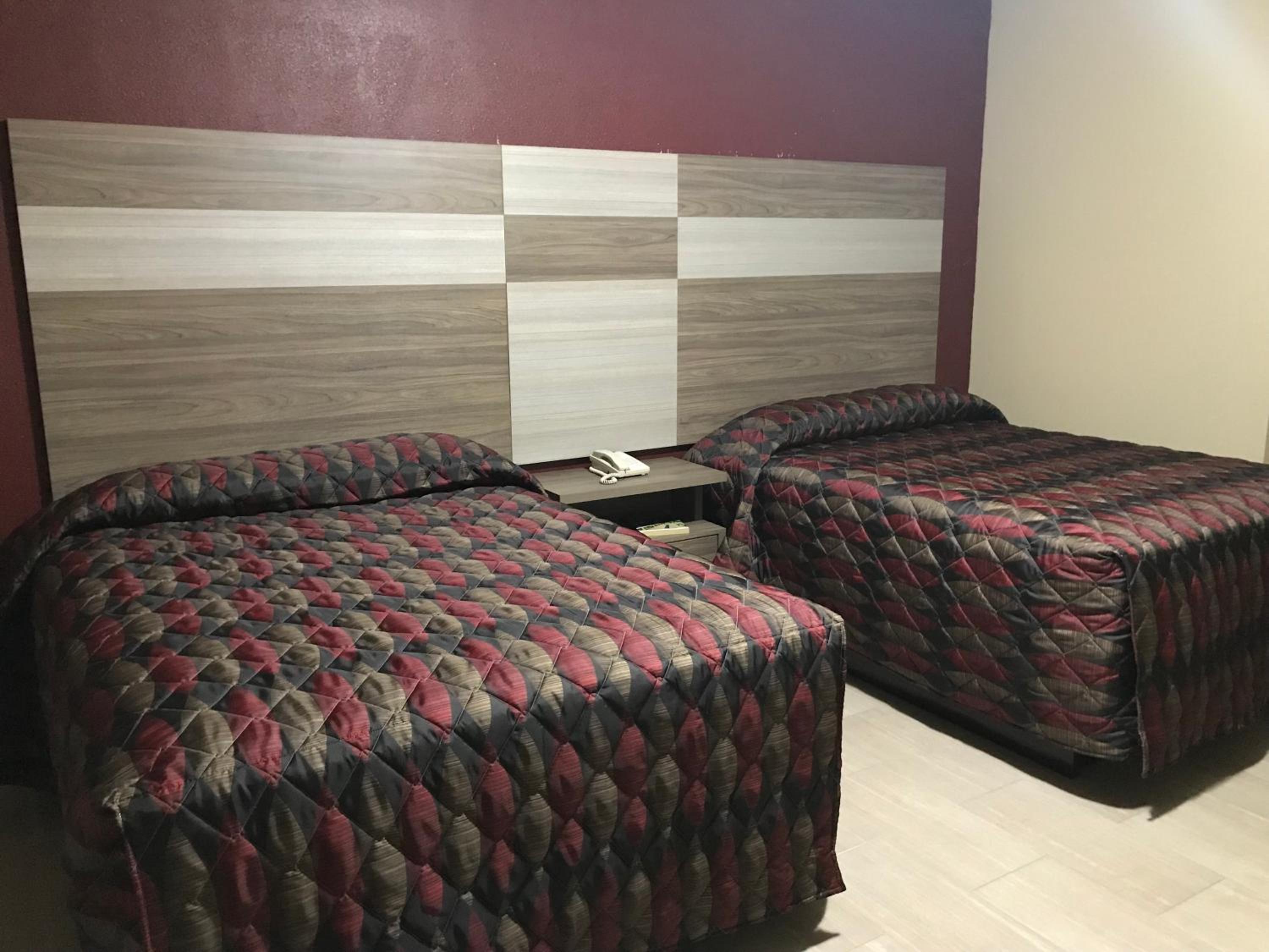 Double Room - Photo 5