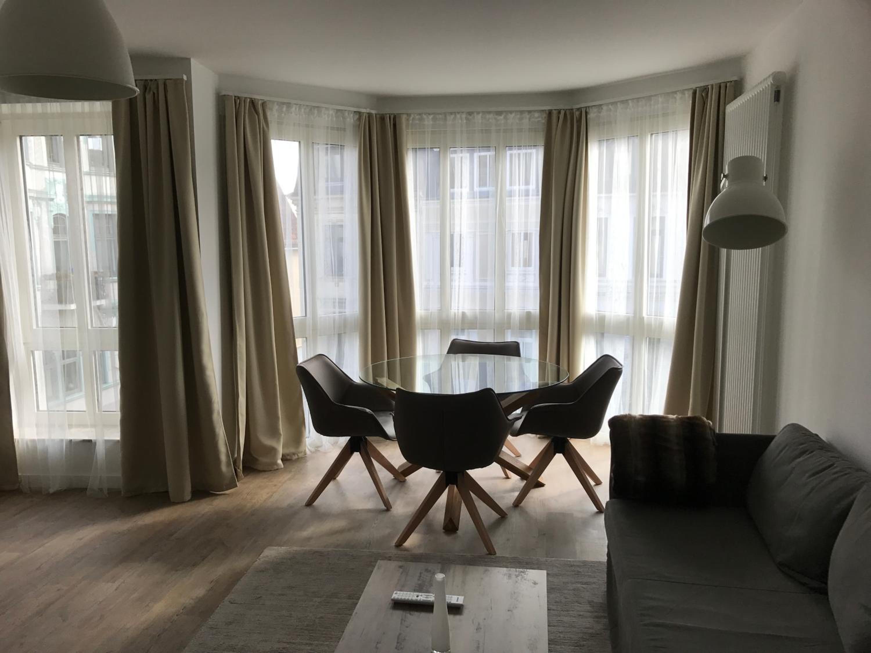 Apartment with Balcony - Photo 18