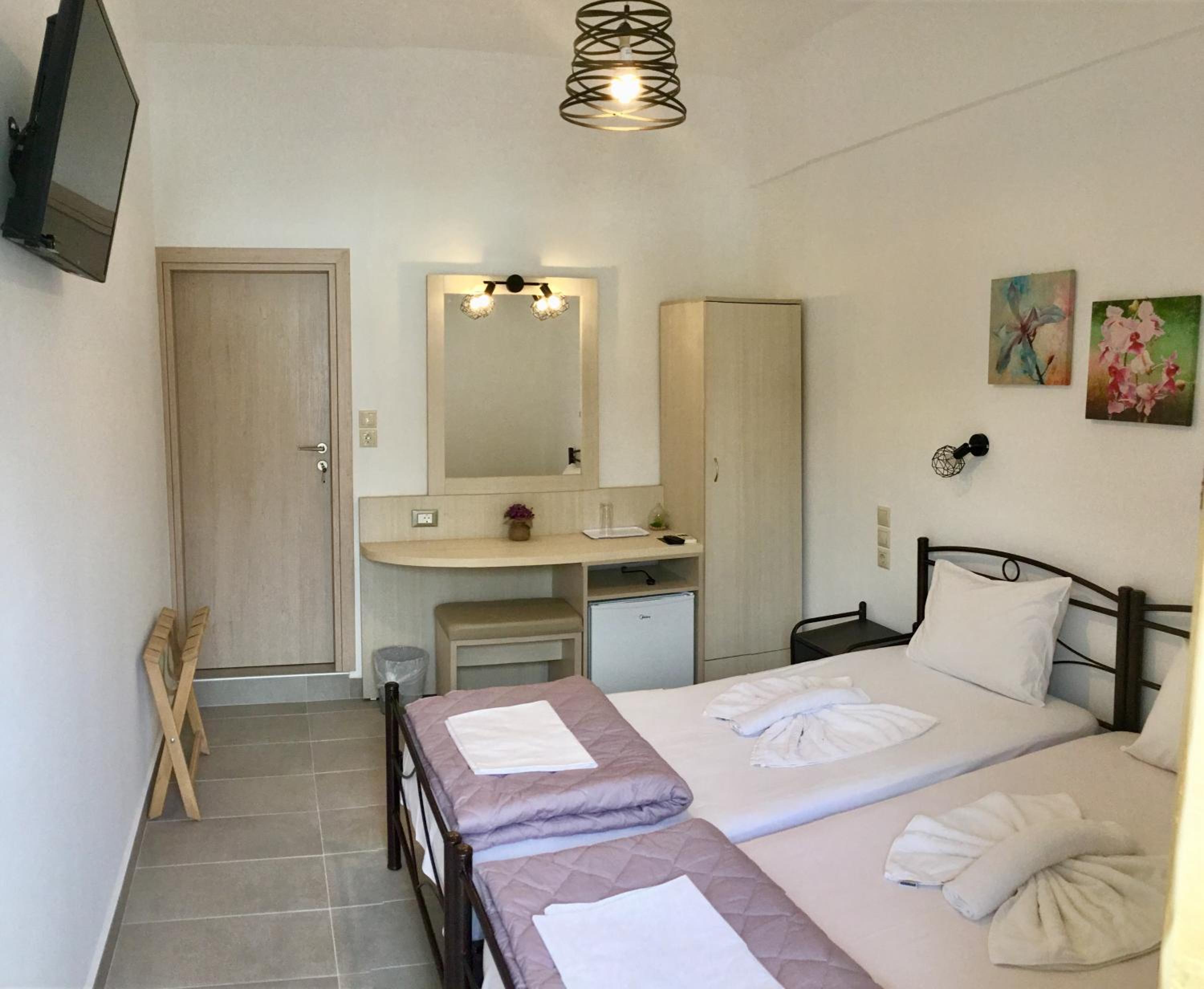 Budget Double Room photo 1