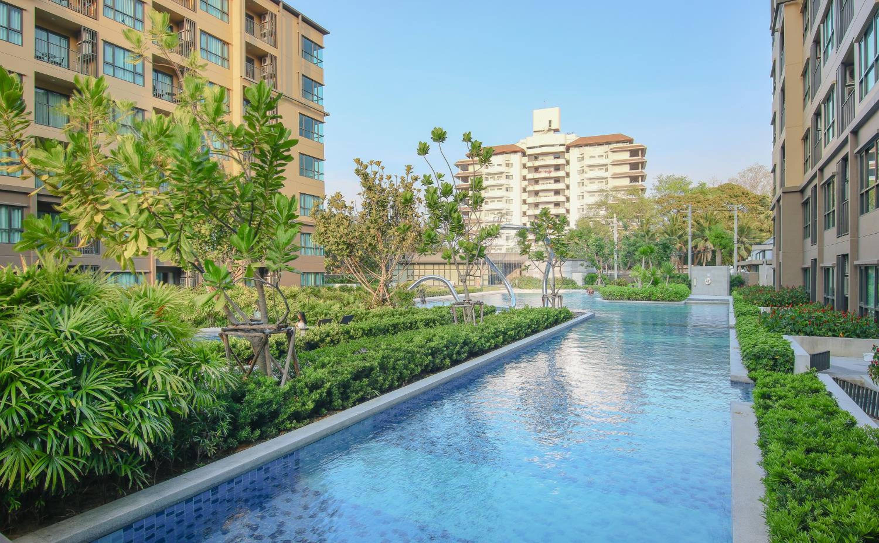 Suite with Pool View - Photo 48