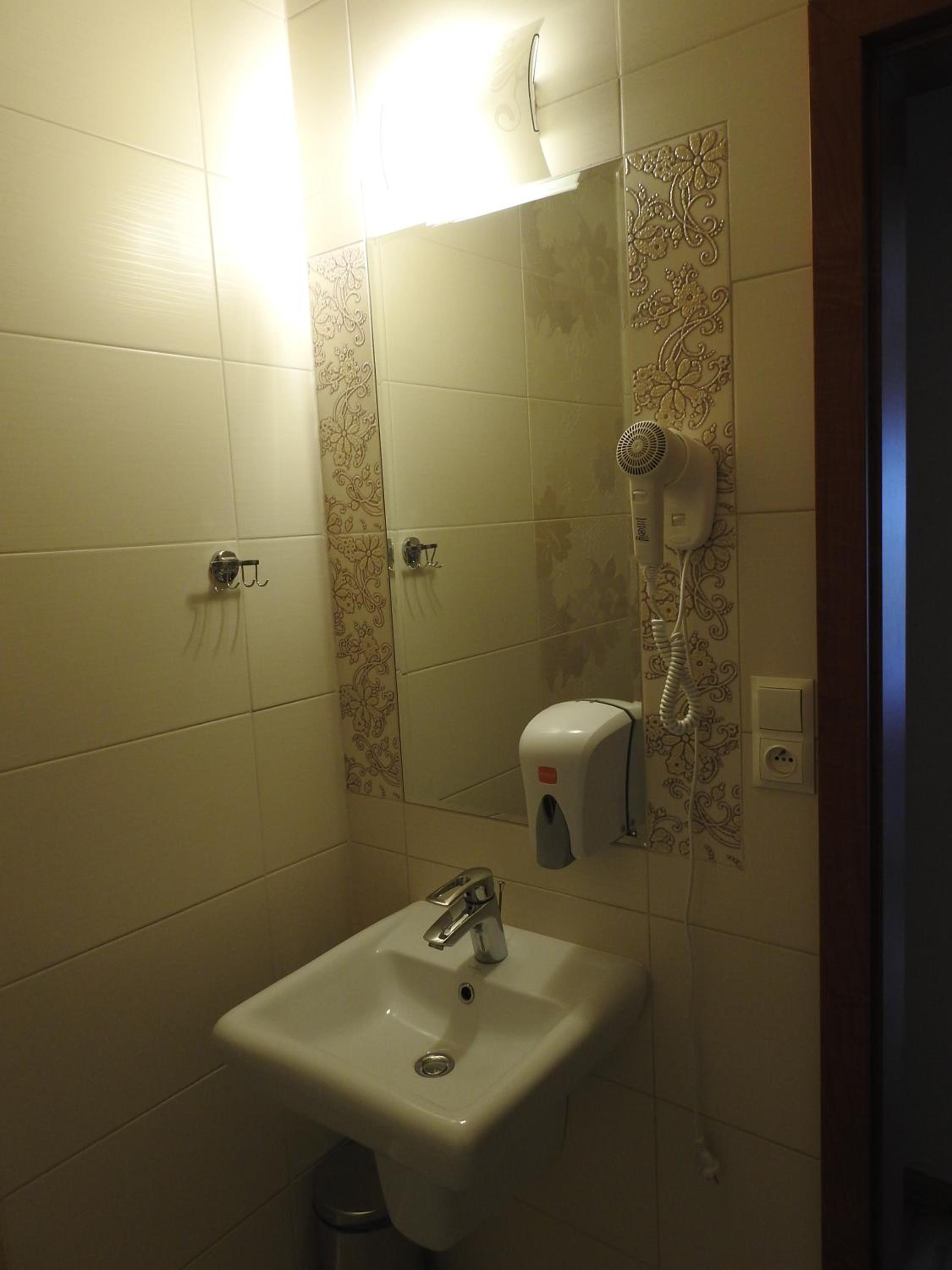 Double Room with Balcony photo 3