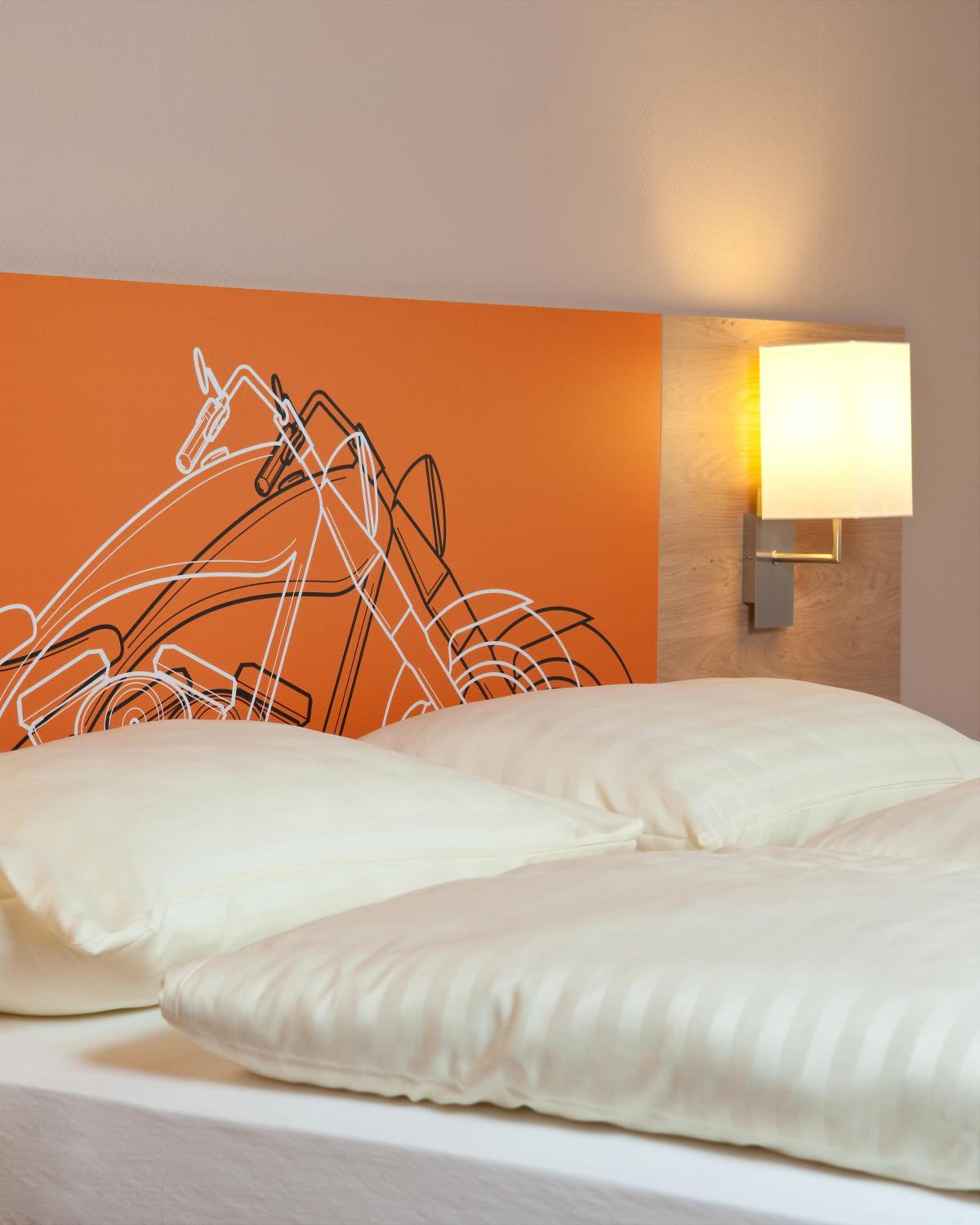 Double or Twin Room with Balcony - Photo 5