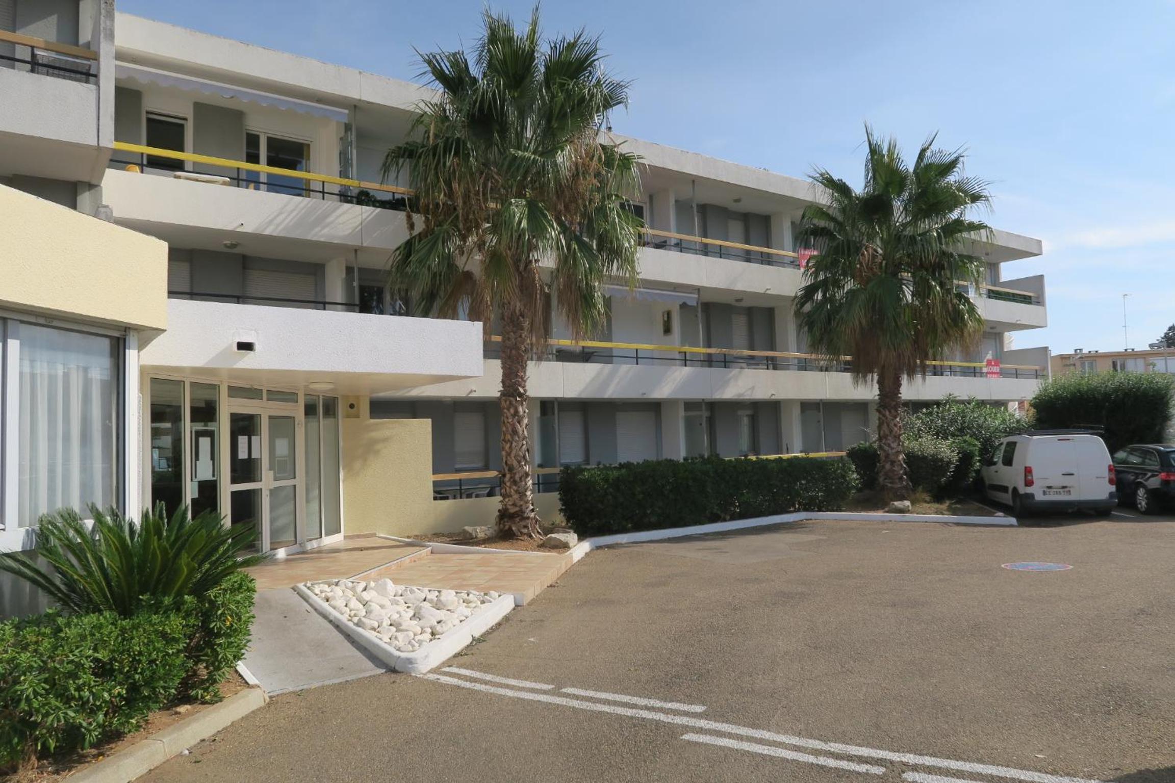 Studio with sea View - Upper Floors - Photo 13