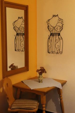 Standard Twin Room photo 2