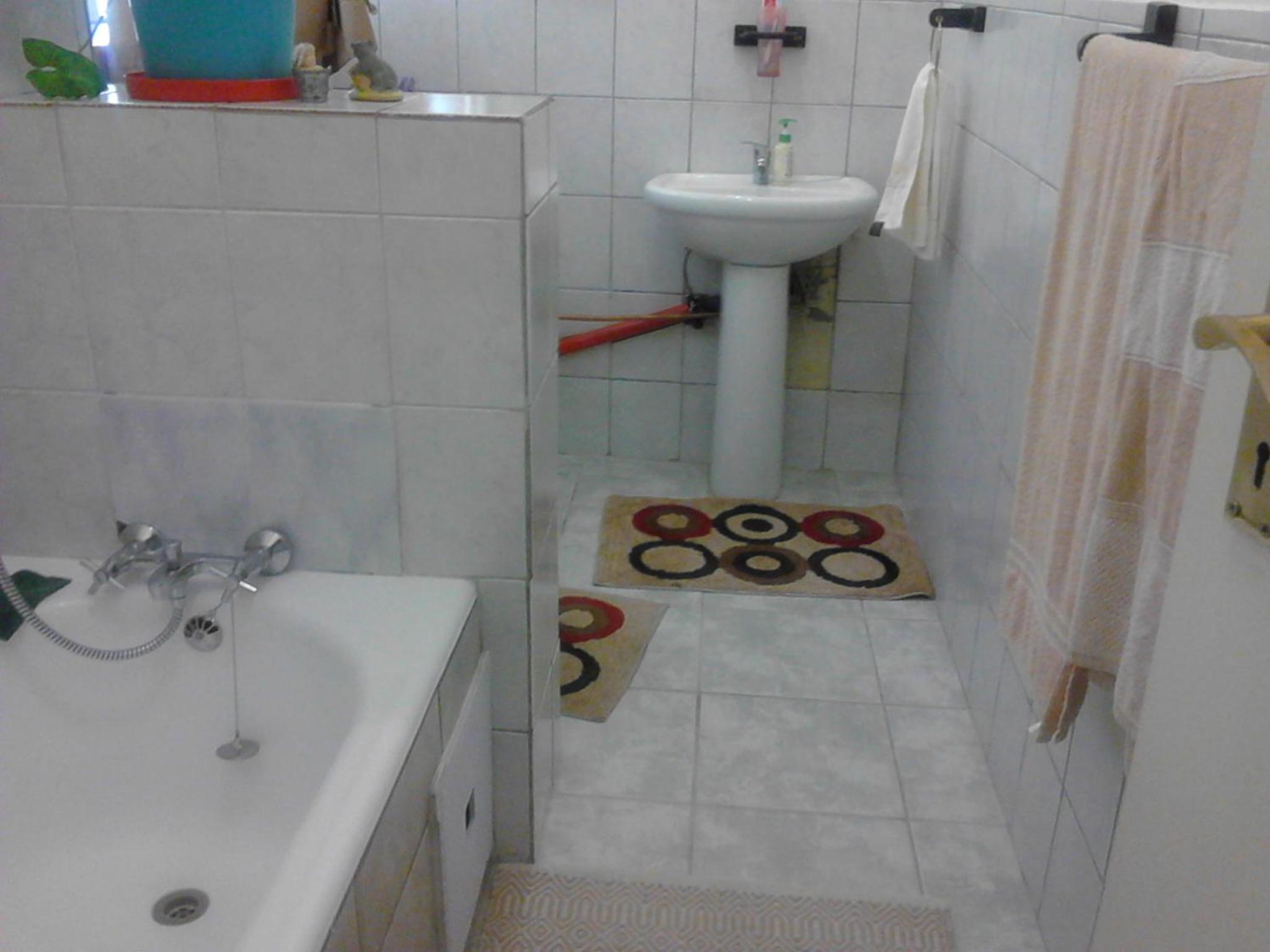 Deluxe Queen Room - Photo 4