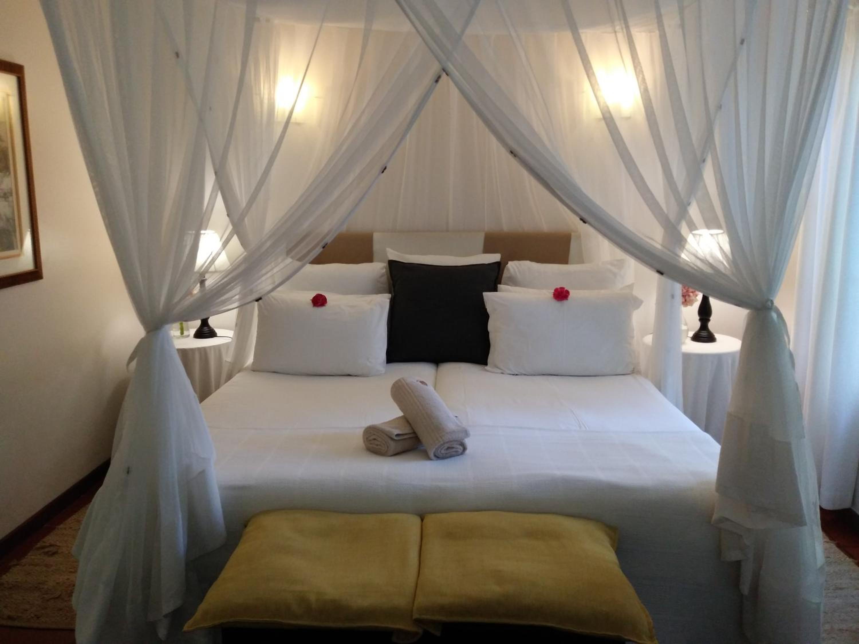 Double or Twin Room photo 3