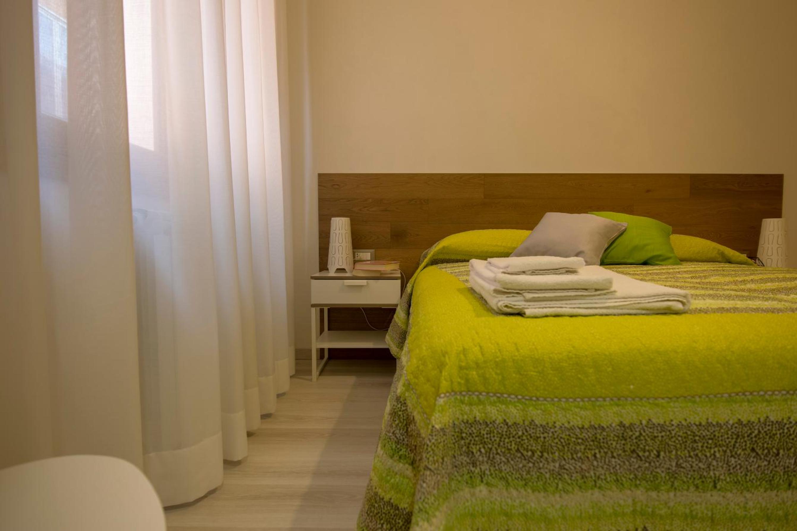 Standard Double or Twin Room - Photo 1