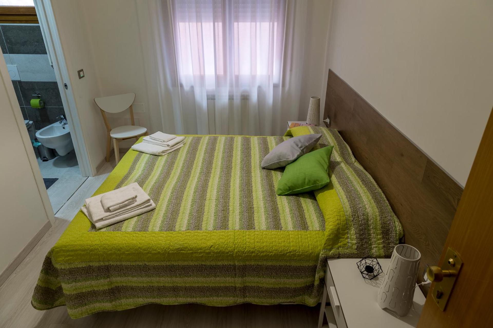 Standard Double or Twin Room - Photo 3