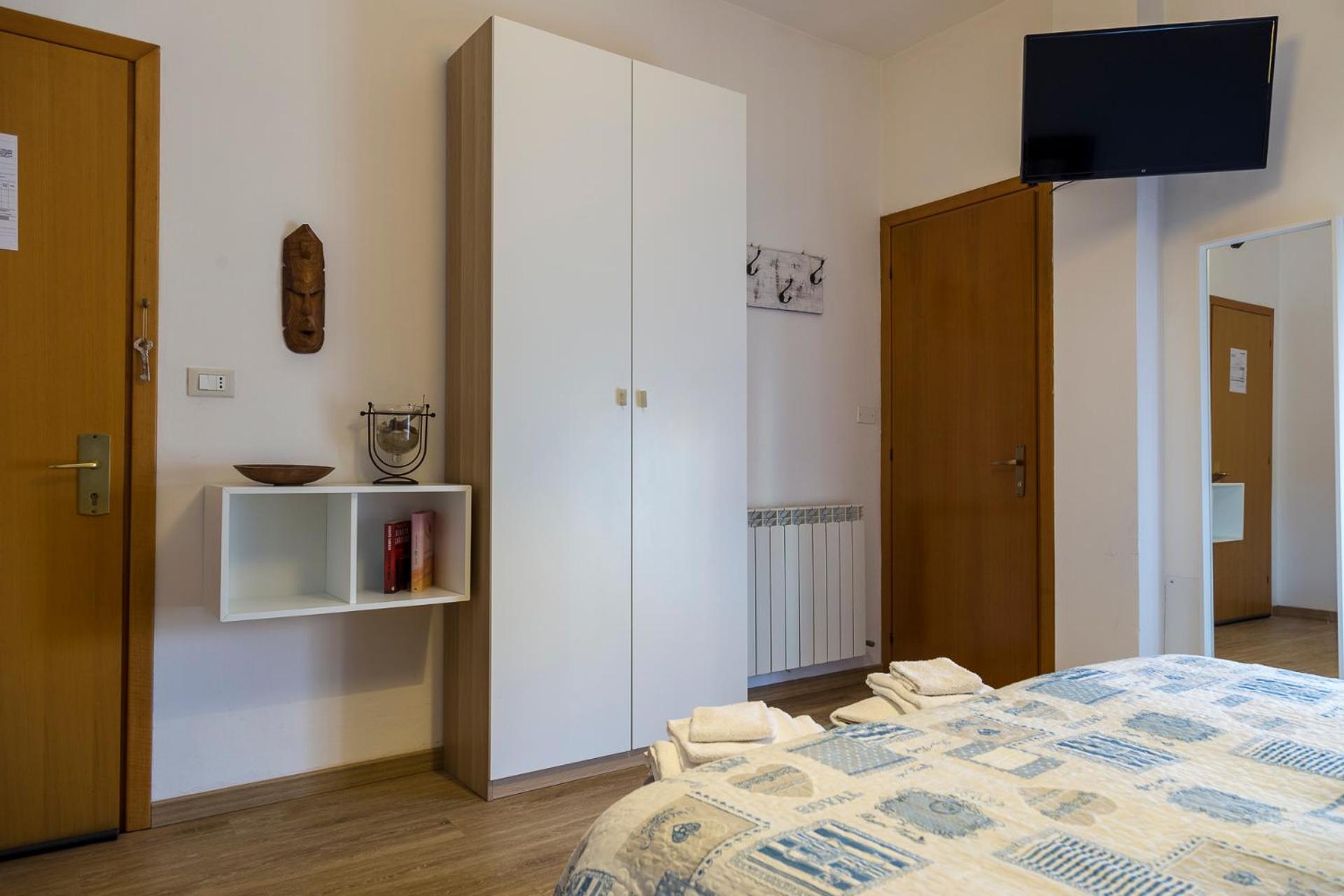 Quadruple Room with Terrace - Photo 8