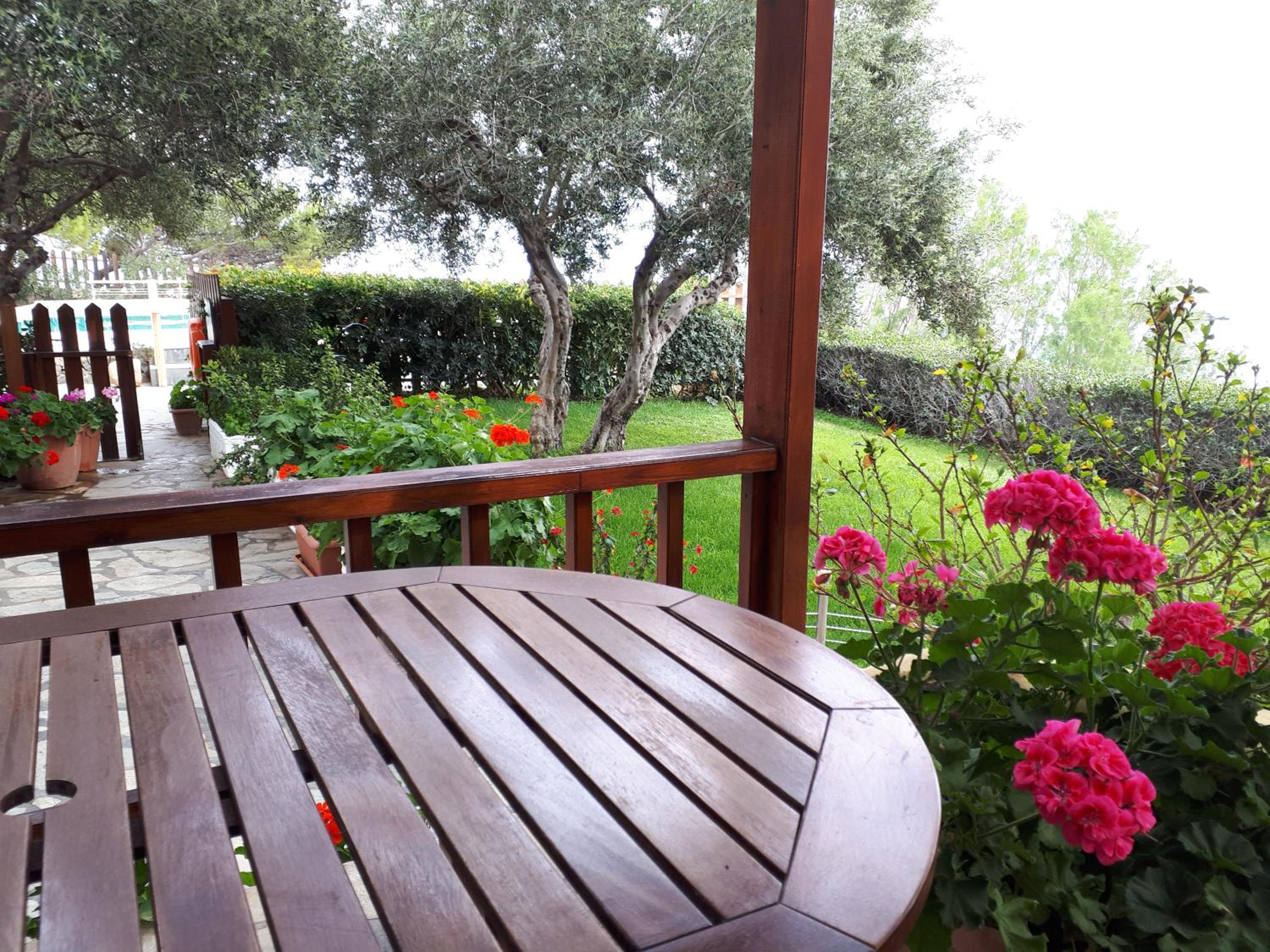Studio Apartment with Sea View photo 2