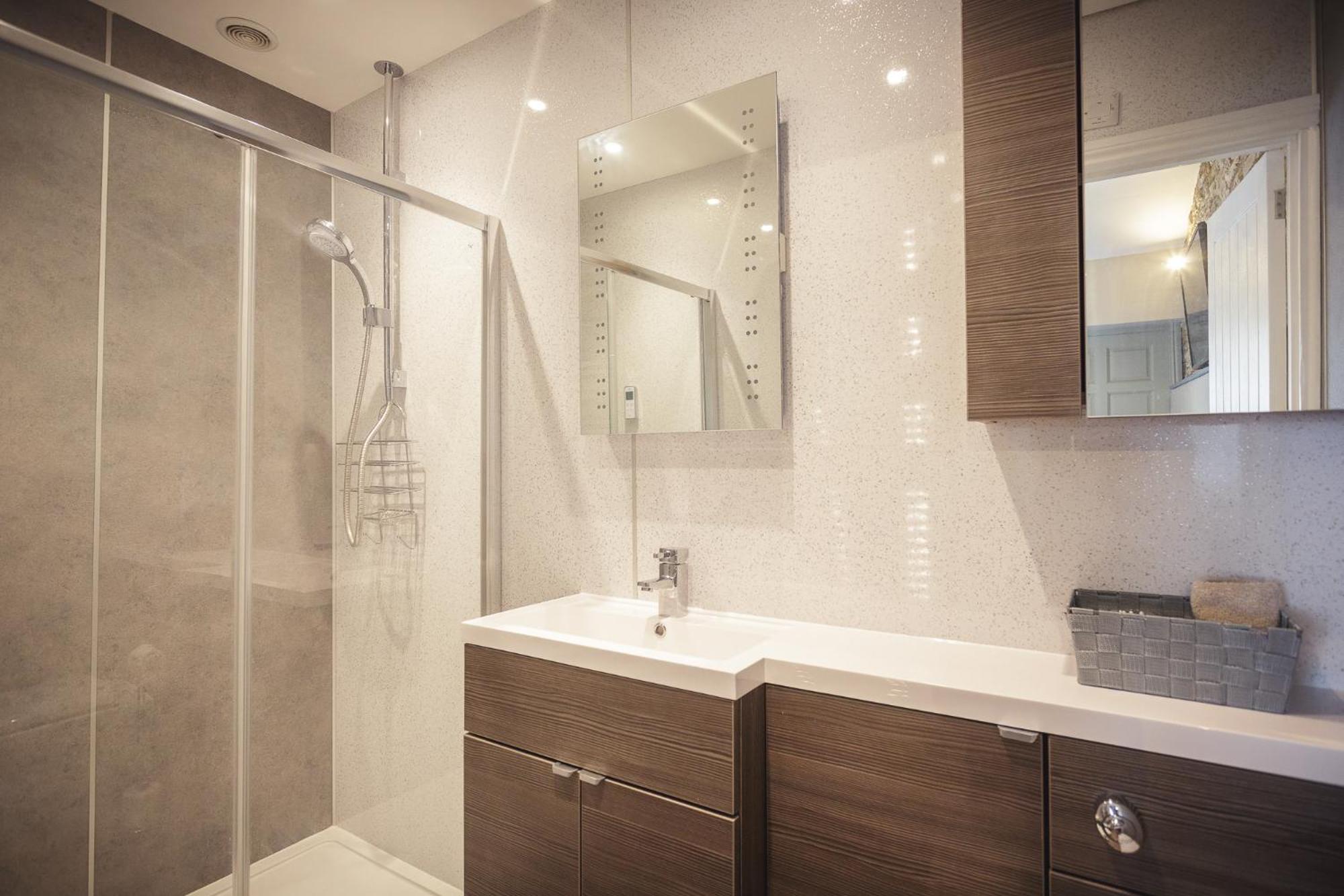 Double Room With Shower