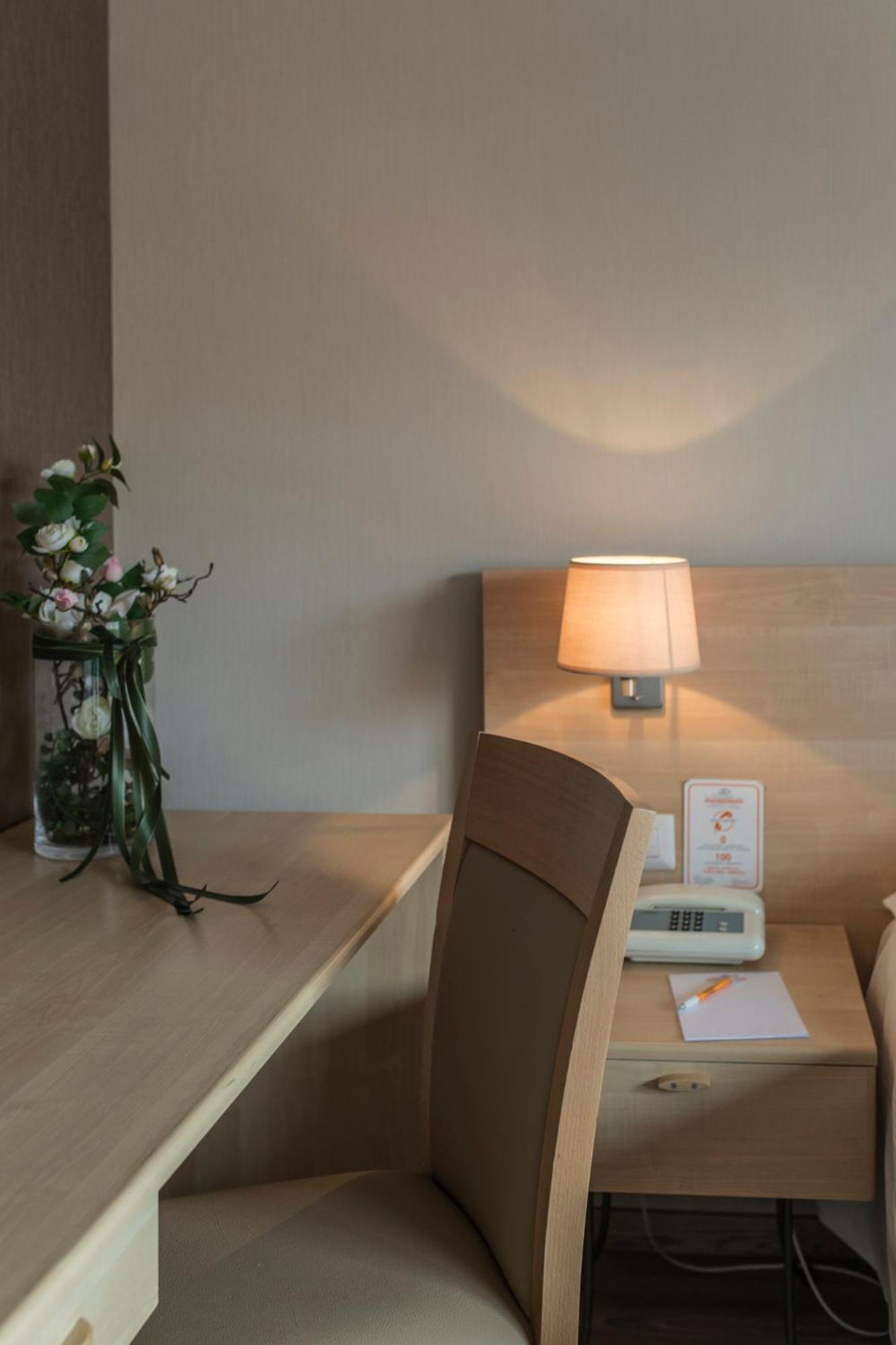 Standard Triple Room - Photo 20