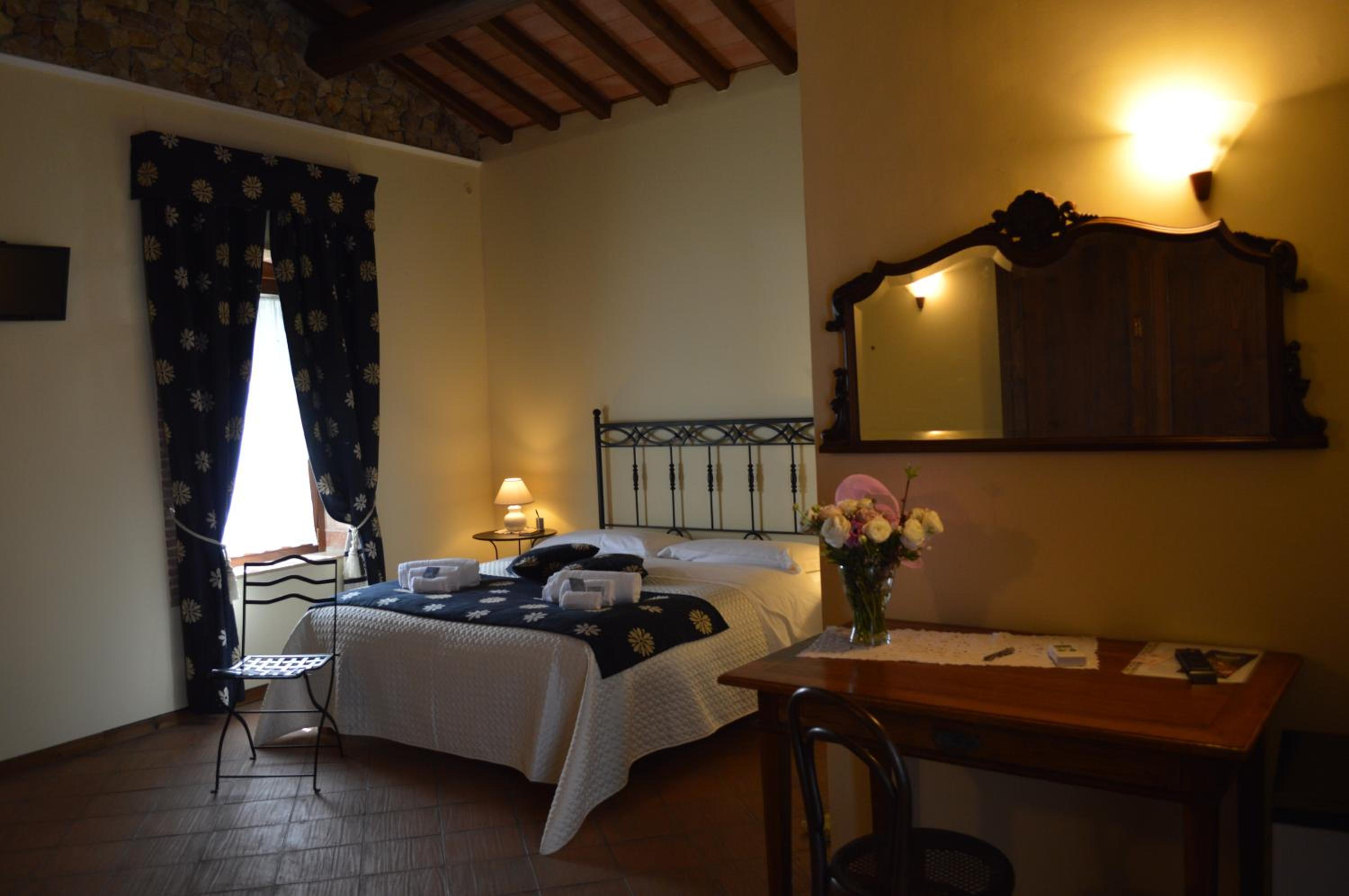 Deluxe Suite with Sea View