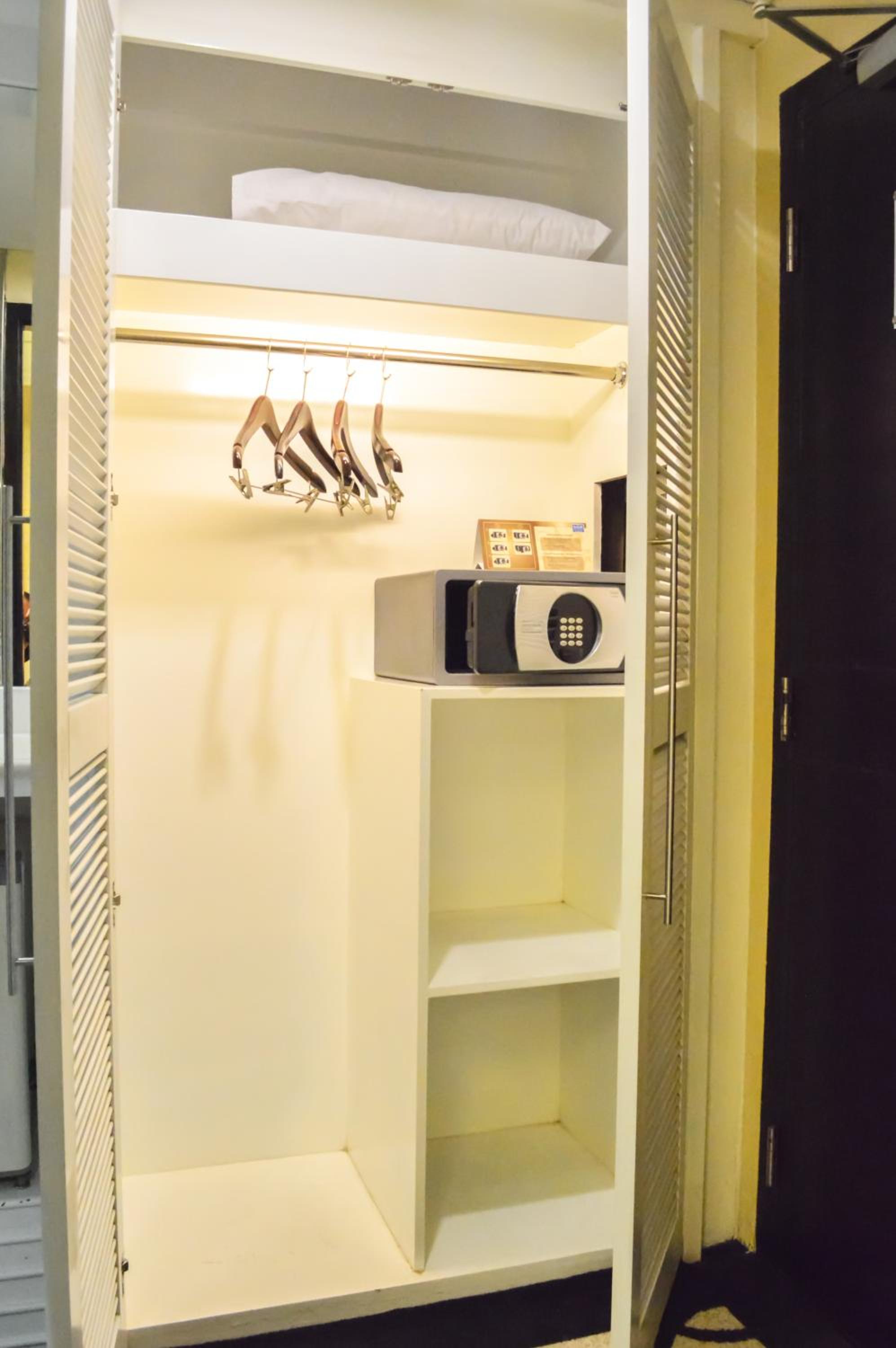 Deluxe Double or Twin Room - Photo 3
