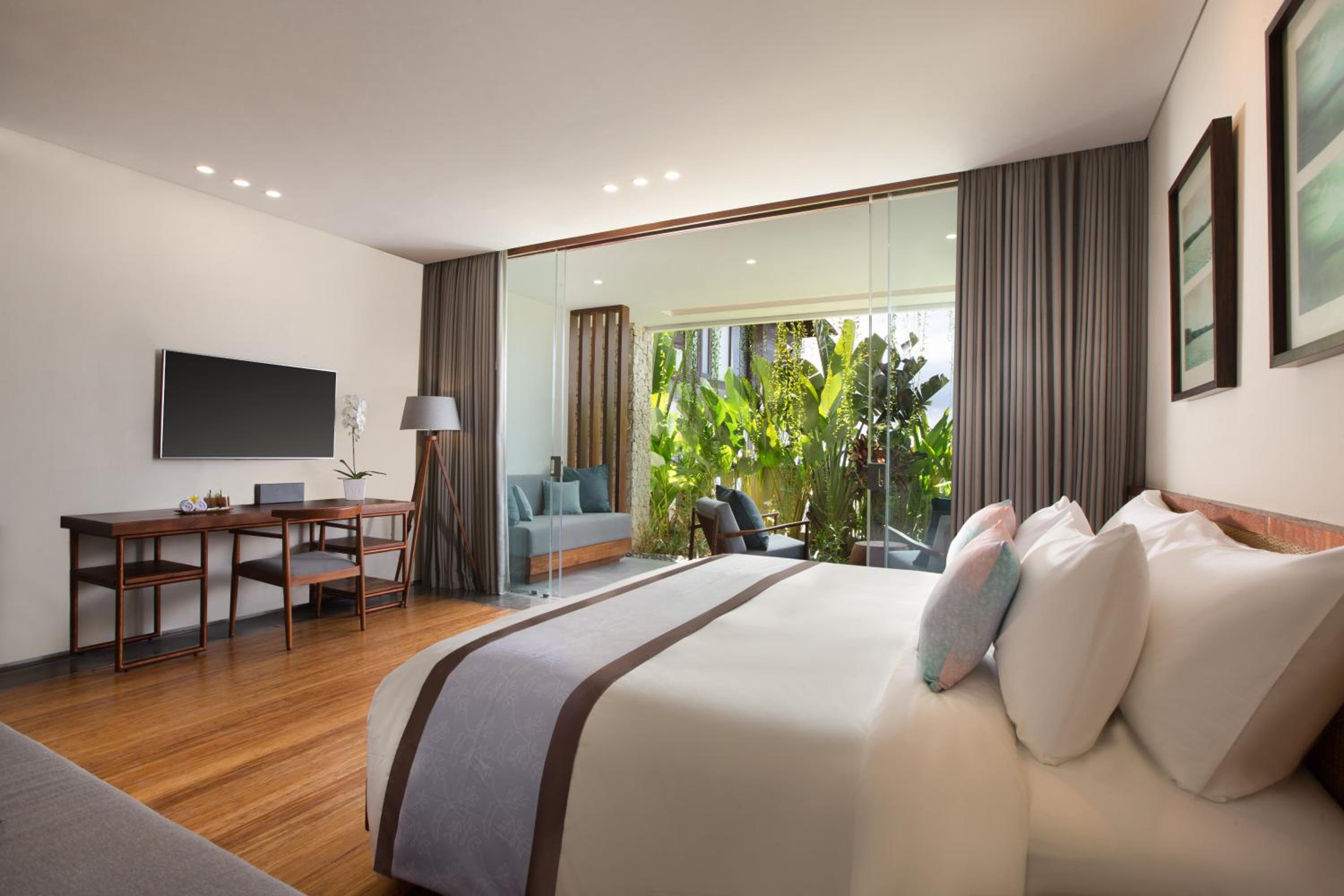 Candrika Superior Double or Twin Room with Garden View photo 2