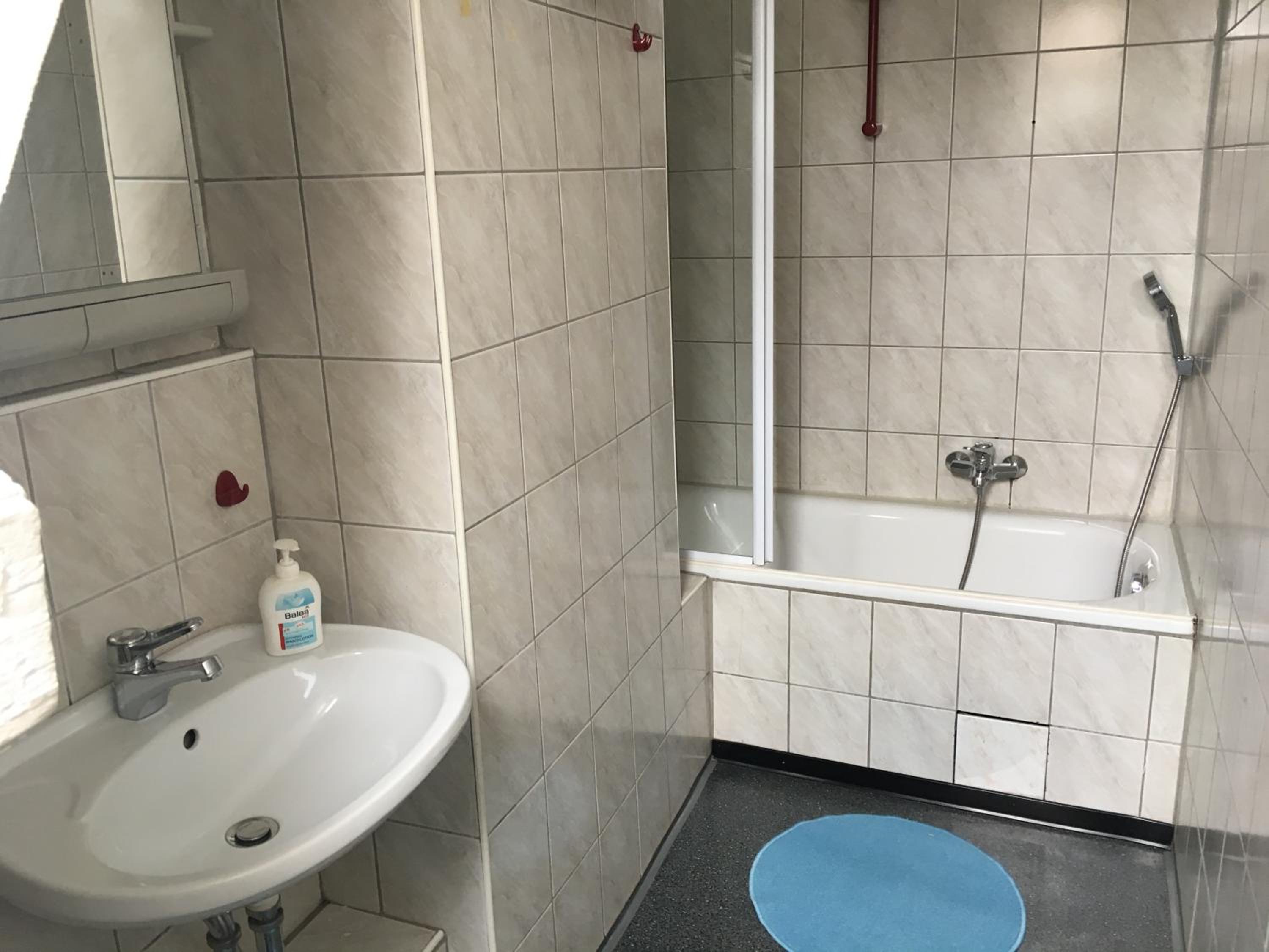 Budget Double Room photo 3