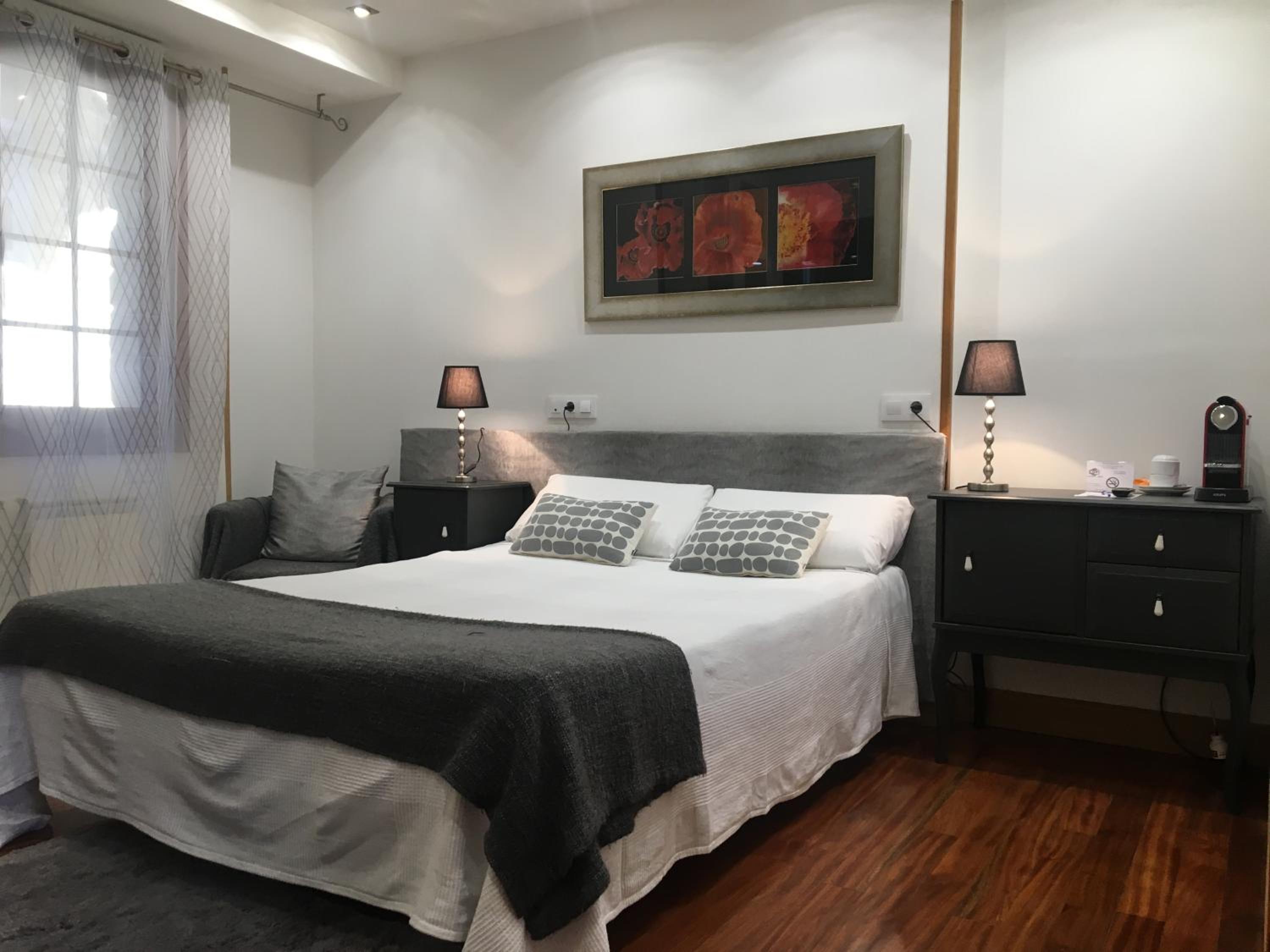 Double or Twin Room - Photo 1