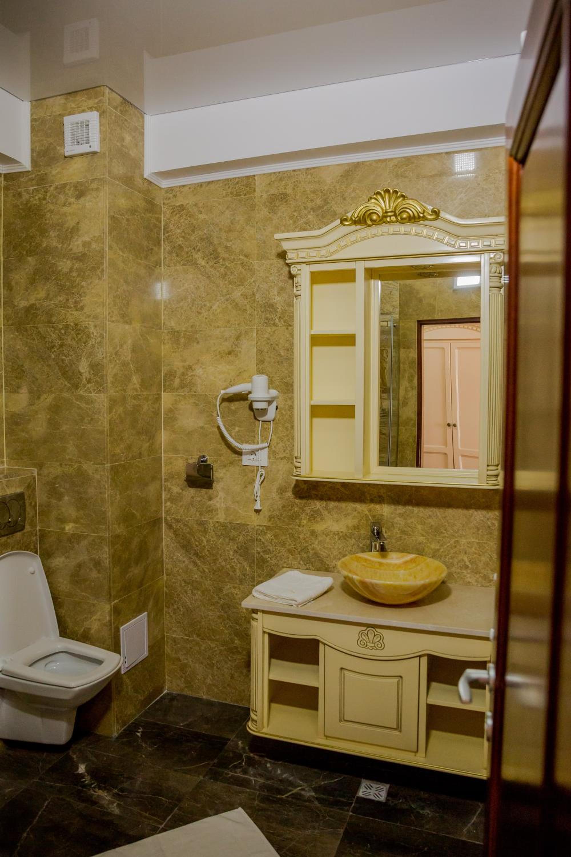 Two-Bedroom Suite