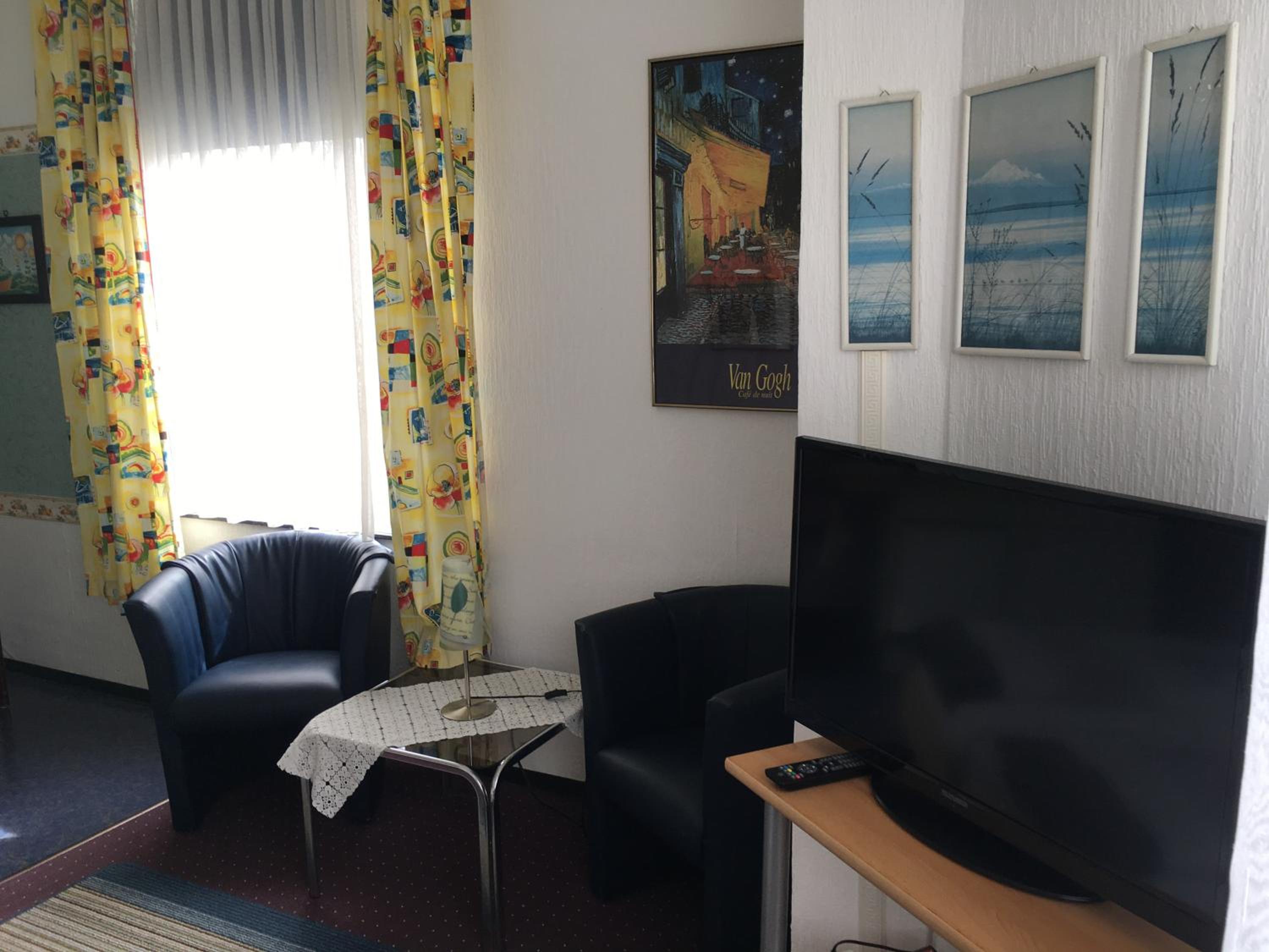 Economy Double Room photo 3
