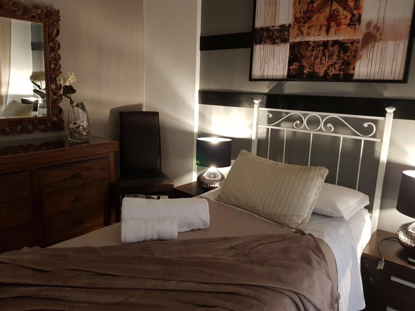 Standard Single Room with Shared Bathroom