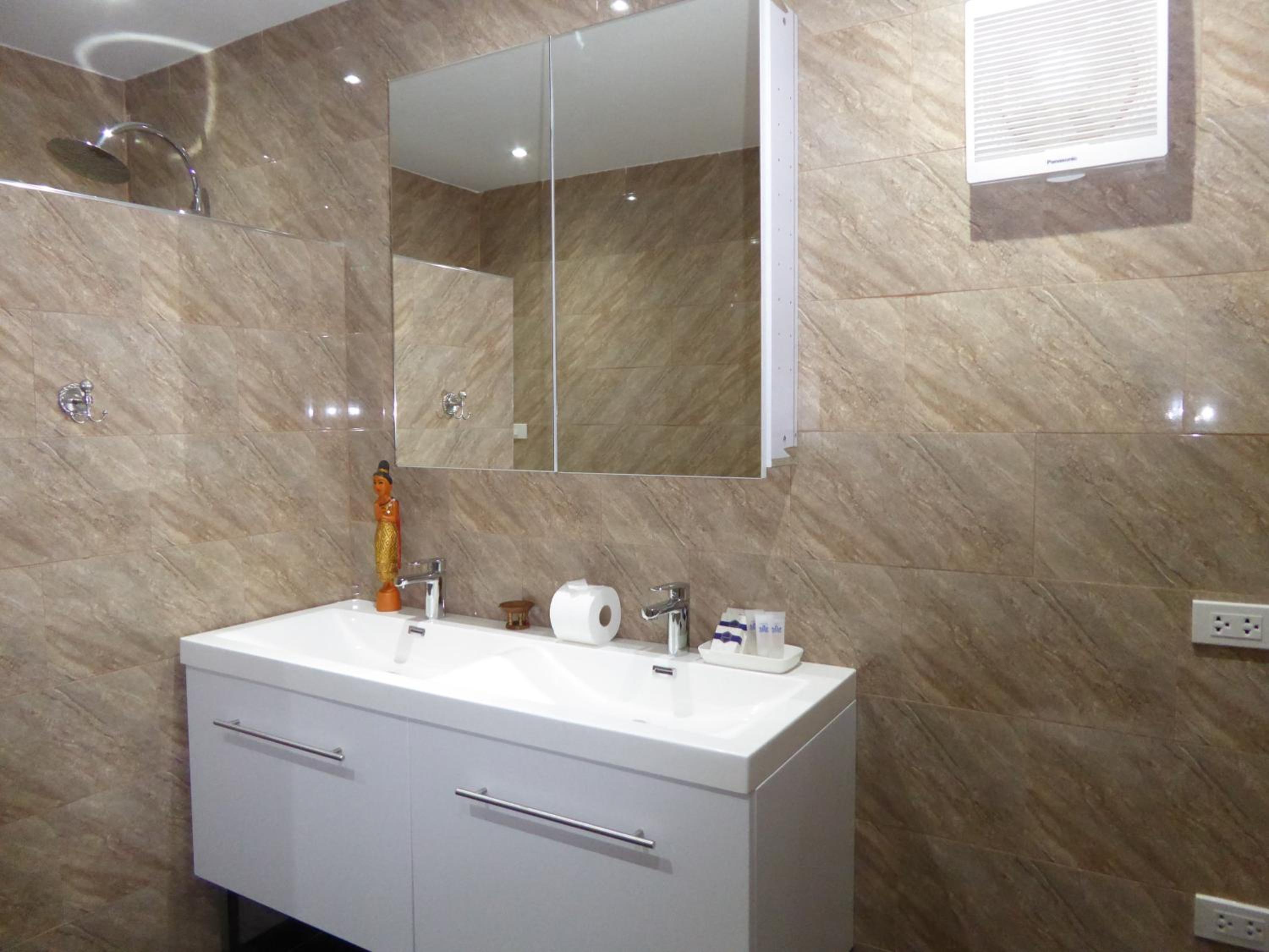 Deluxe Suite photo 2