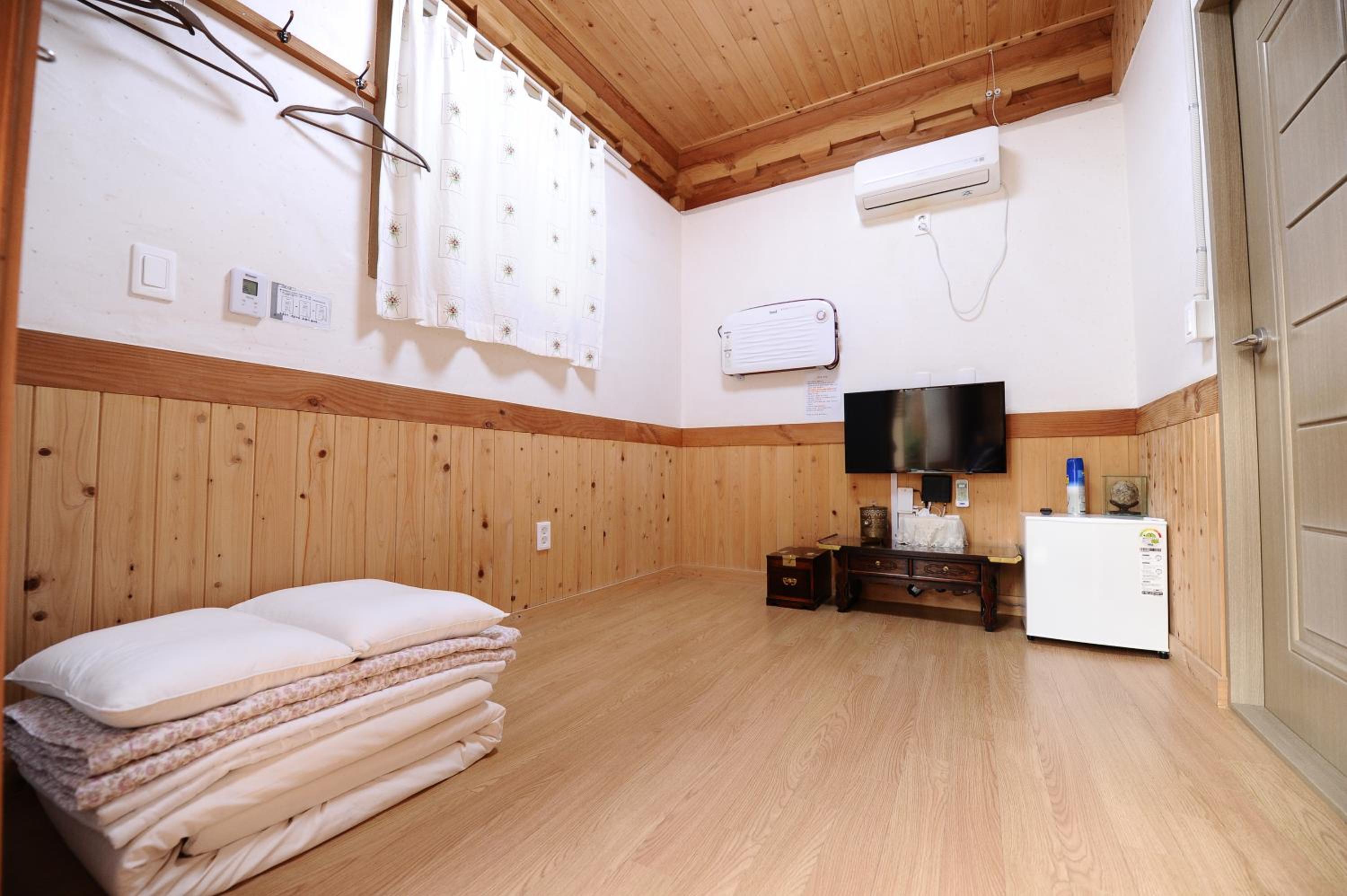 Double Room with Garden View - Photo 1