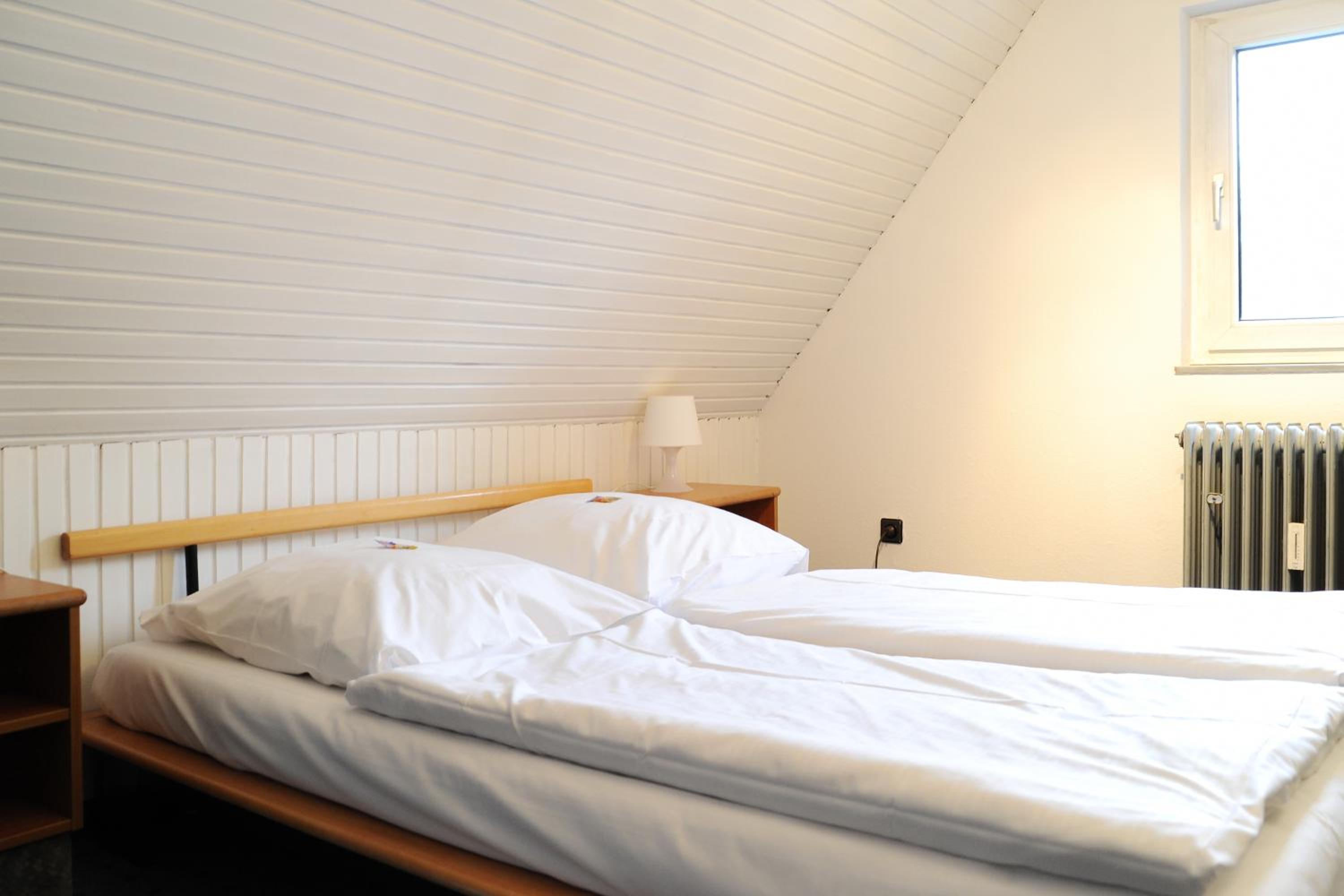 Double Room - Photo 9
