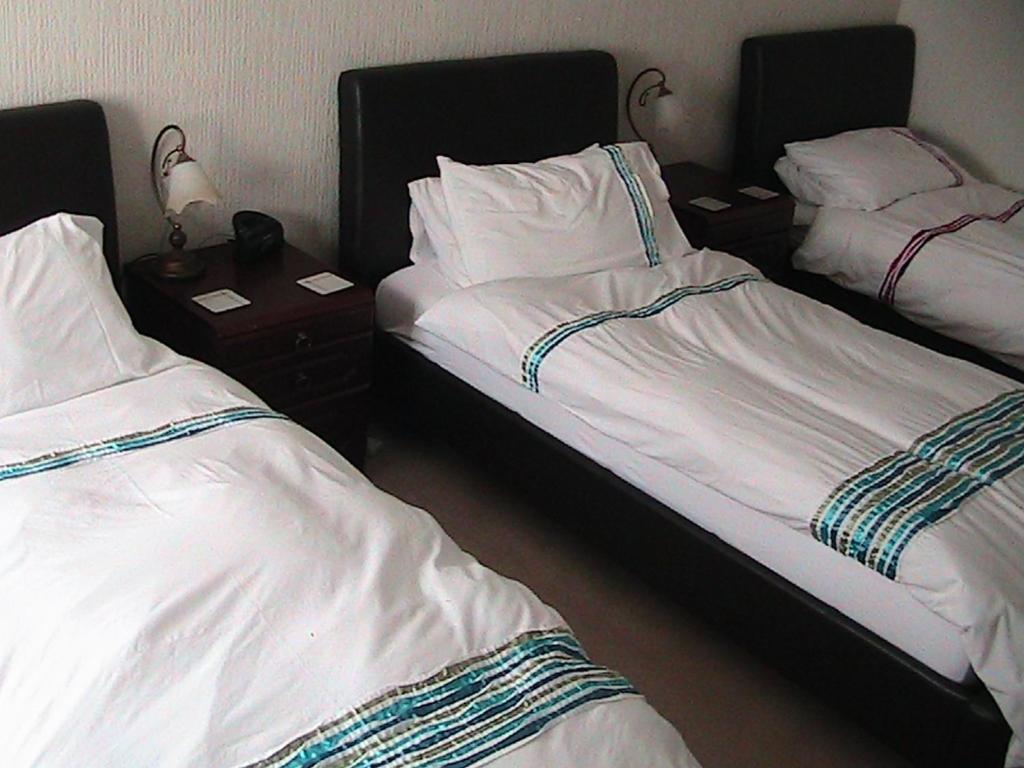Triple Room with Shower photo 3
