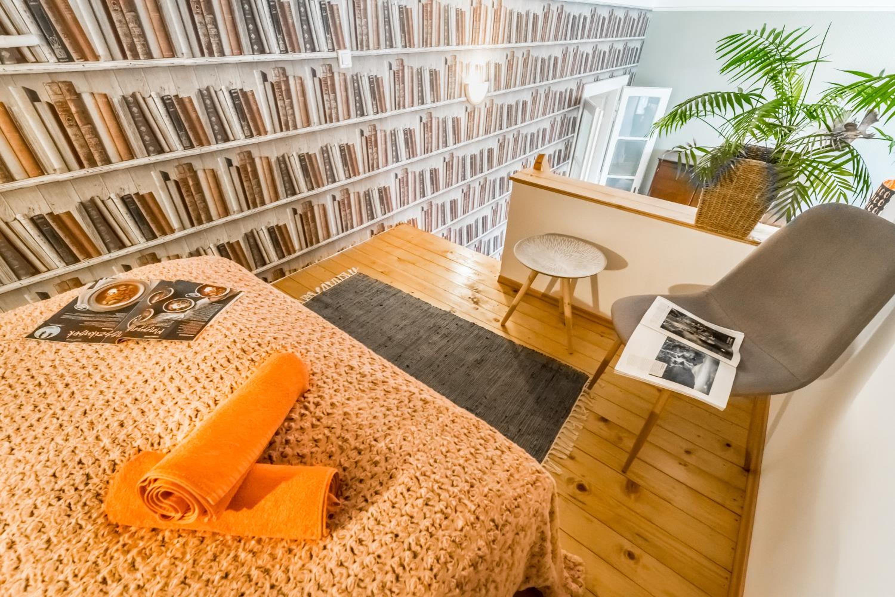 Two-Bedroom Apartment - Photo 32
