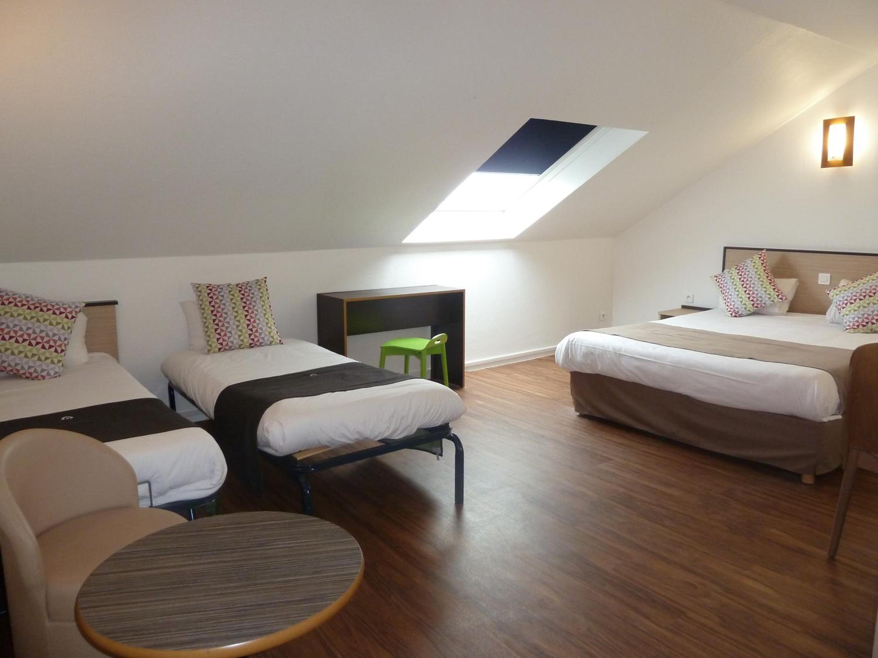Double Room - Photo 10
