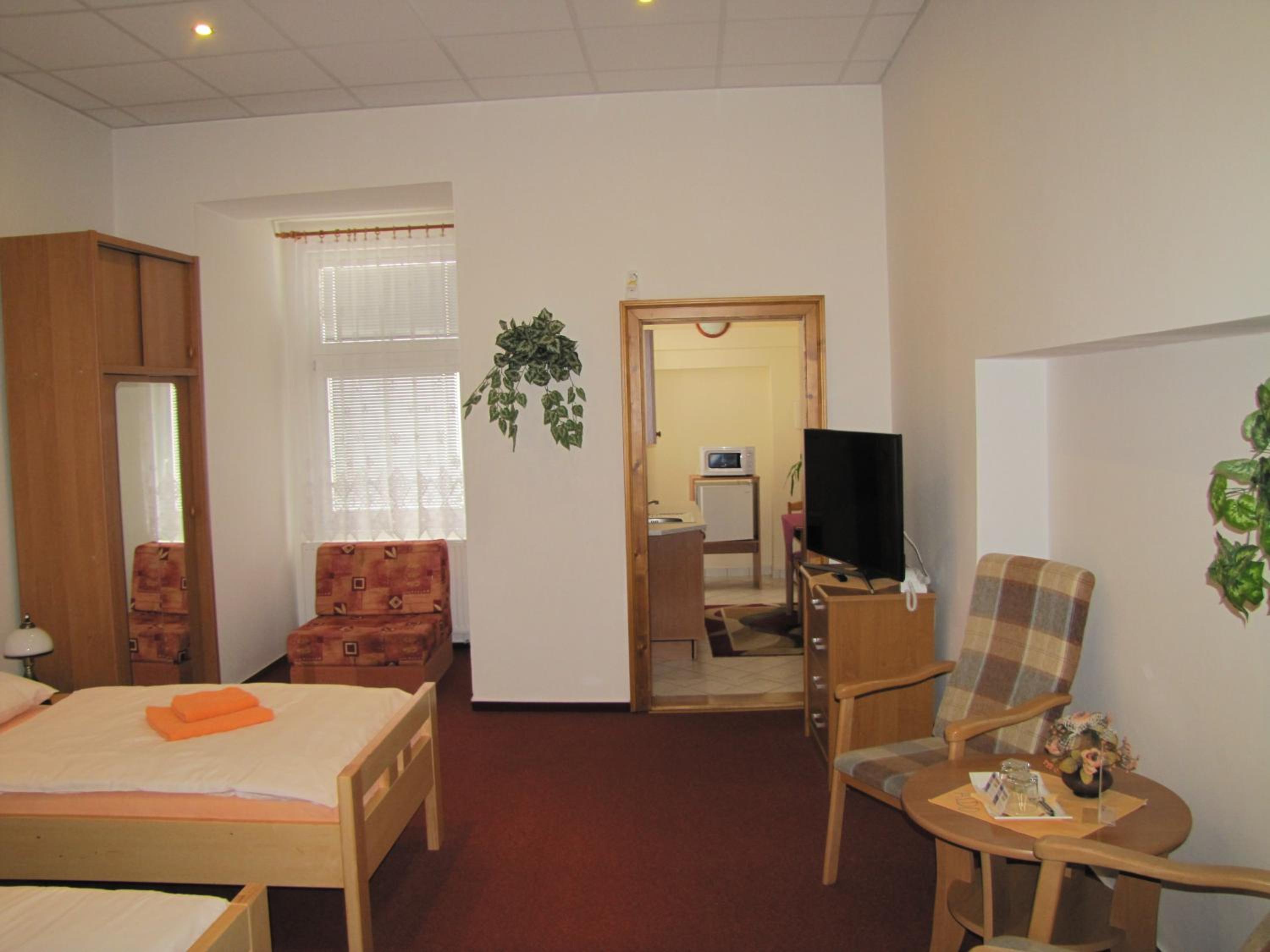 Twin Room with Bathroom photo 1