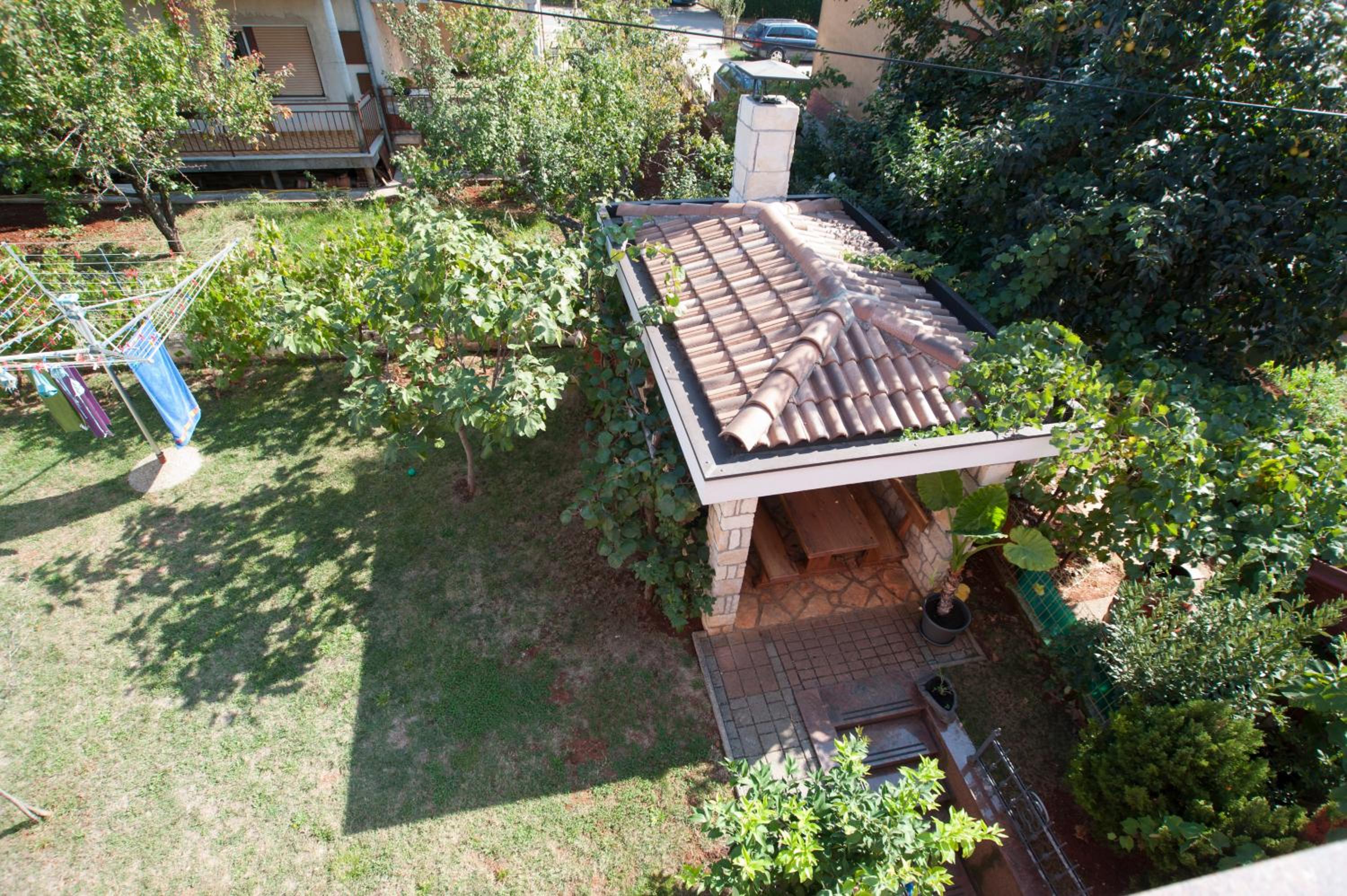 One-Bedroom Apartment with Balcony - Photo 8