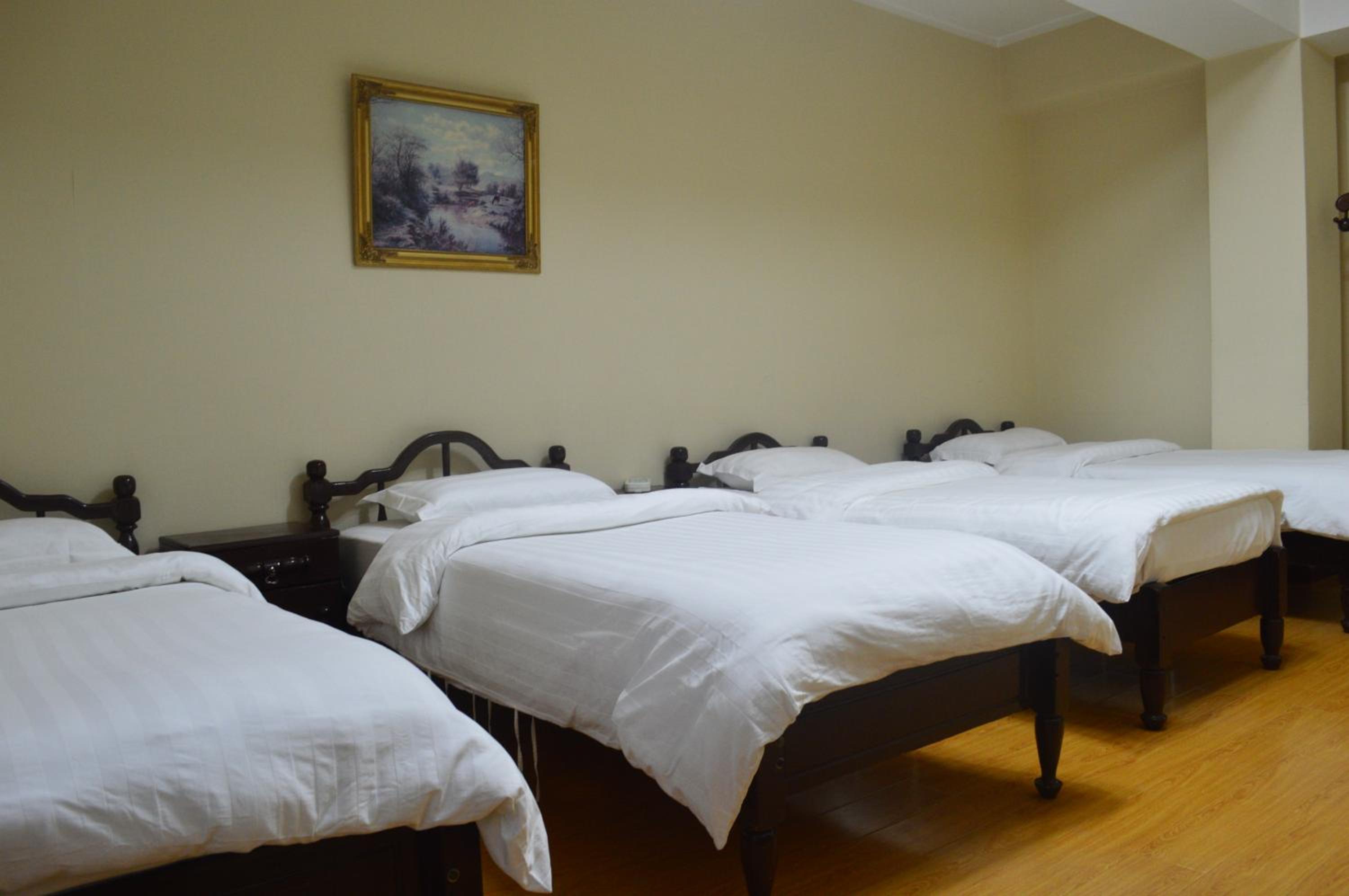 Quadruple Room with Bathroom photo 2
