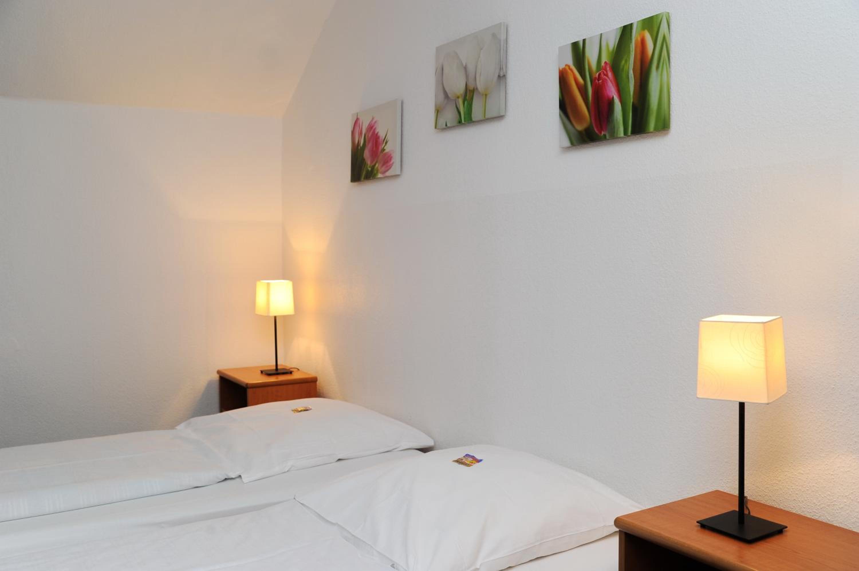 Double Room - Photo 3