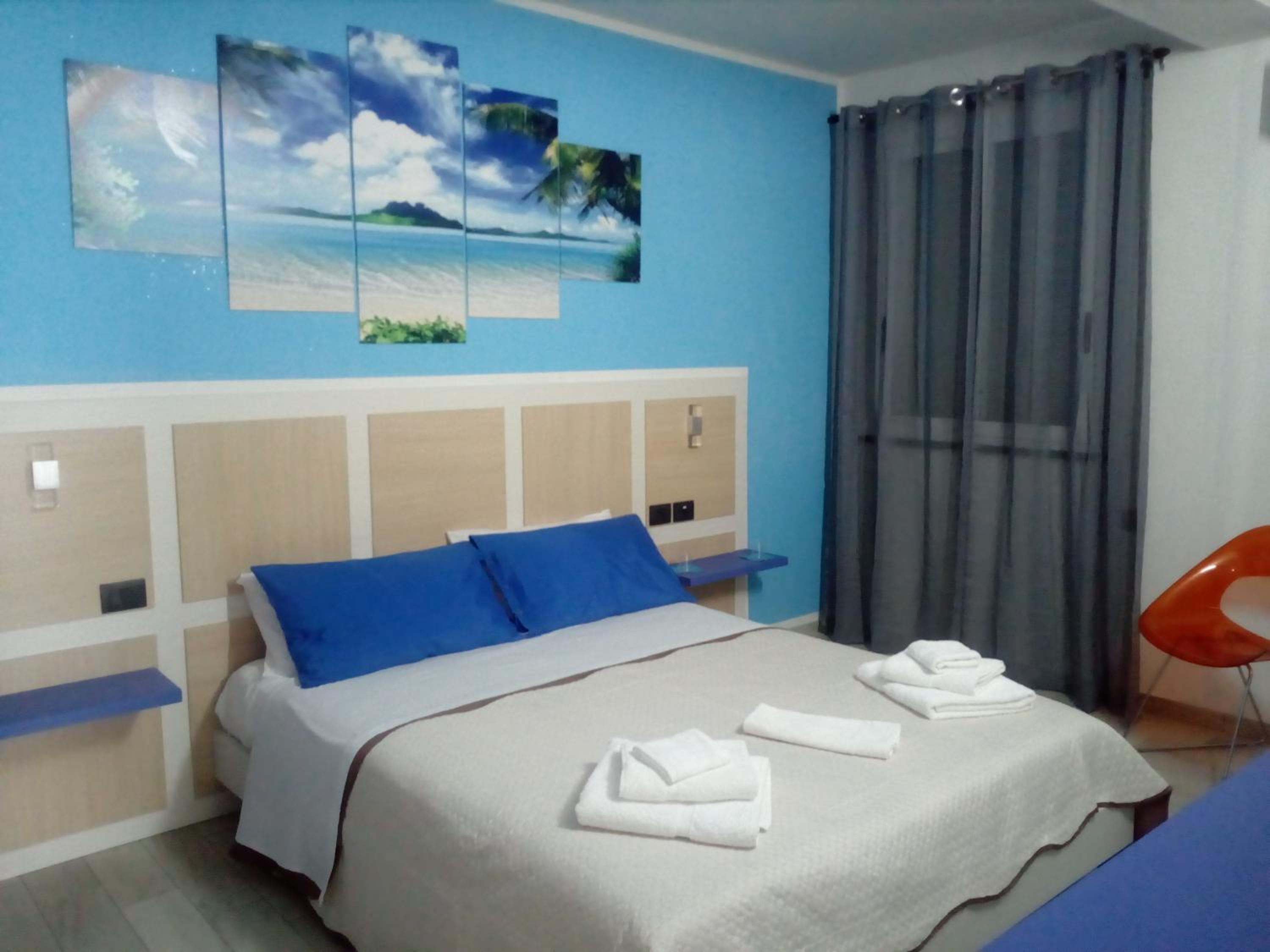 Economy Triple Room - Photo 1