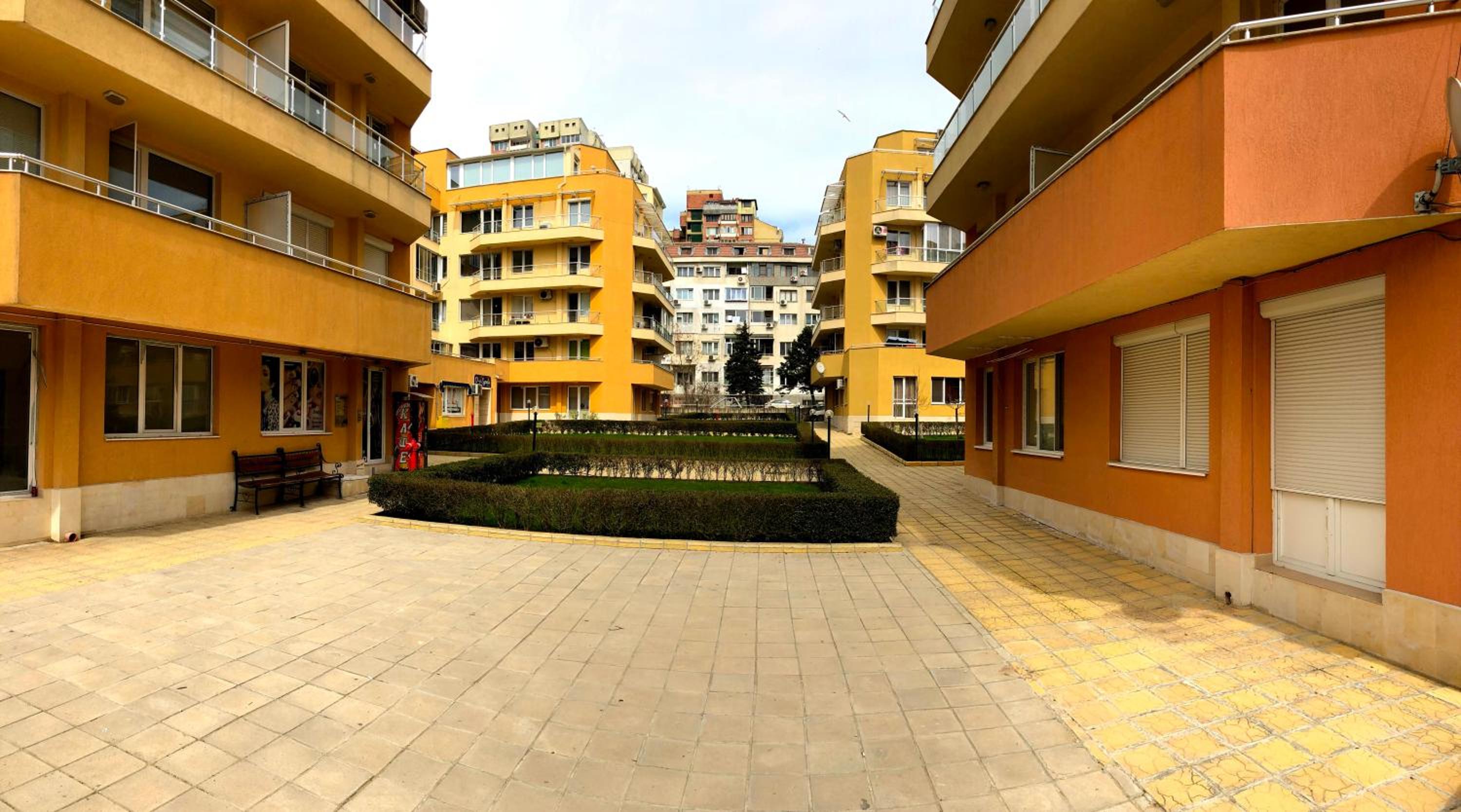 Apartment - Photo 9