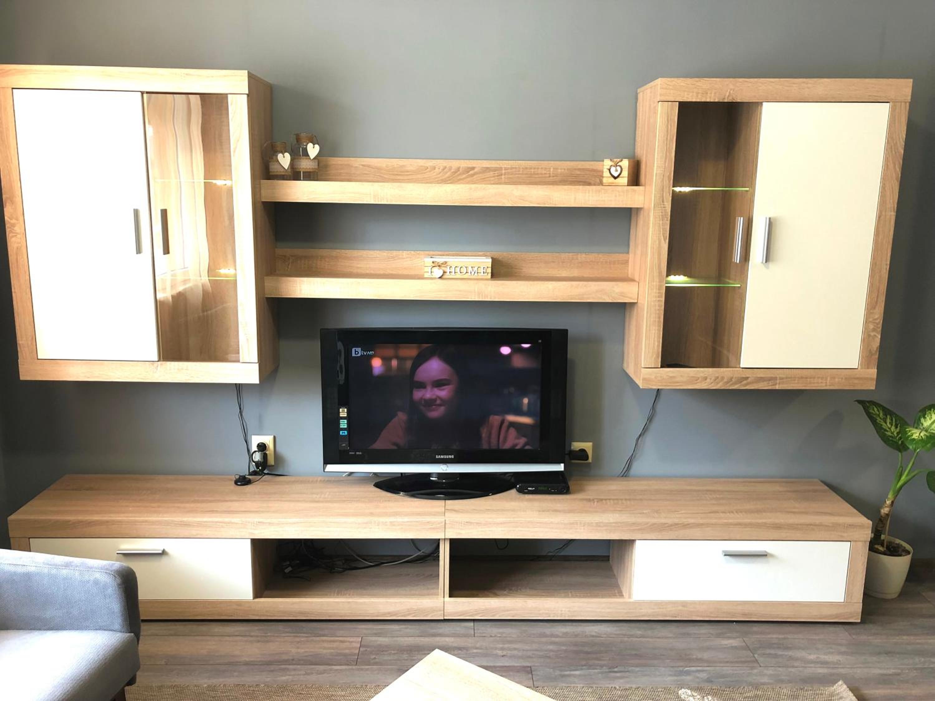 Apartment - Photo 2