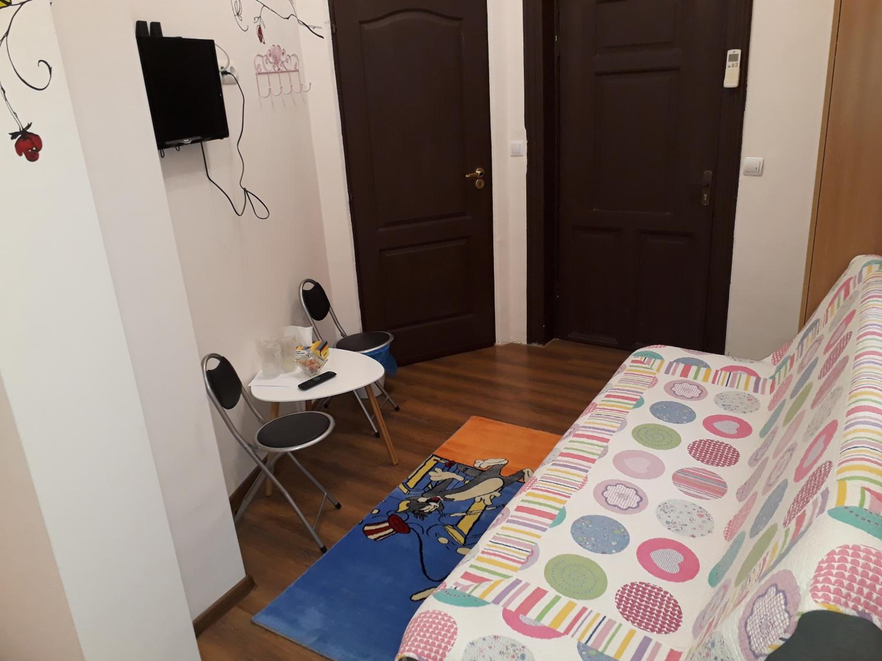 Single Room with Private Bathroom photo 3