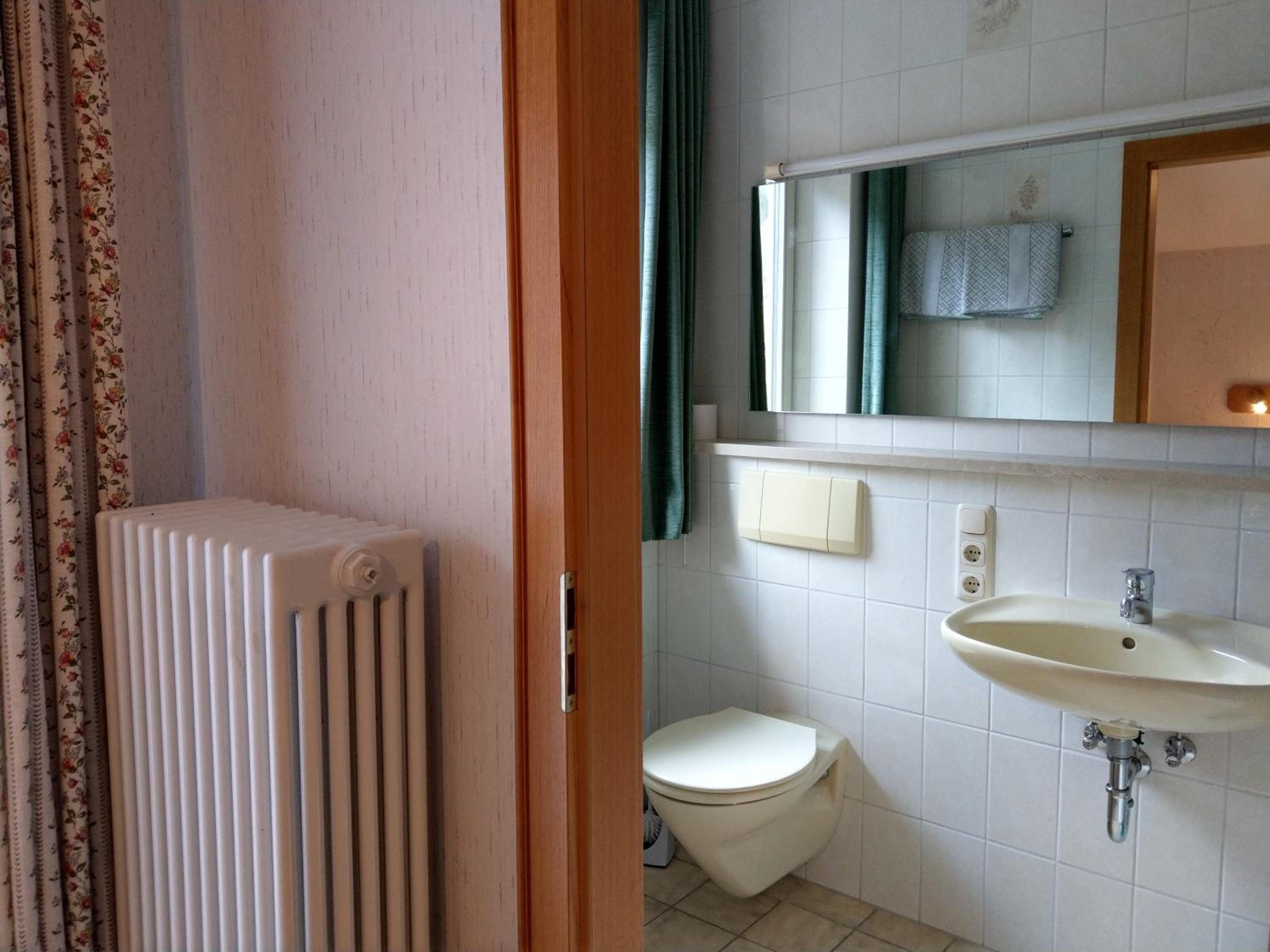 Single Room Guest house with open-plan kitchen photo 3