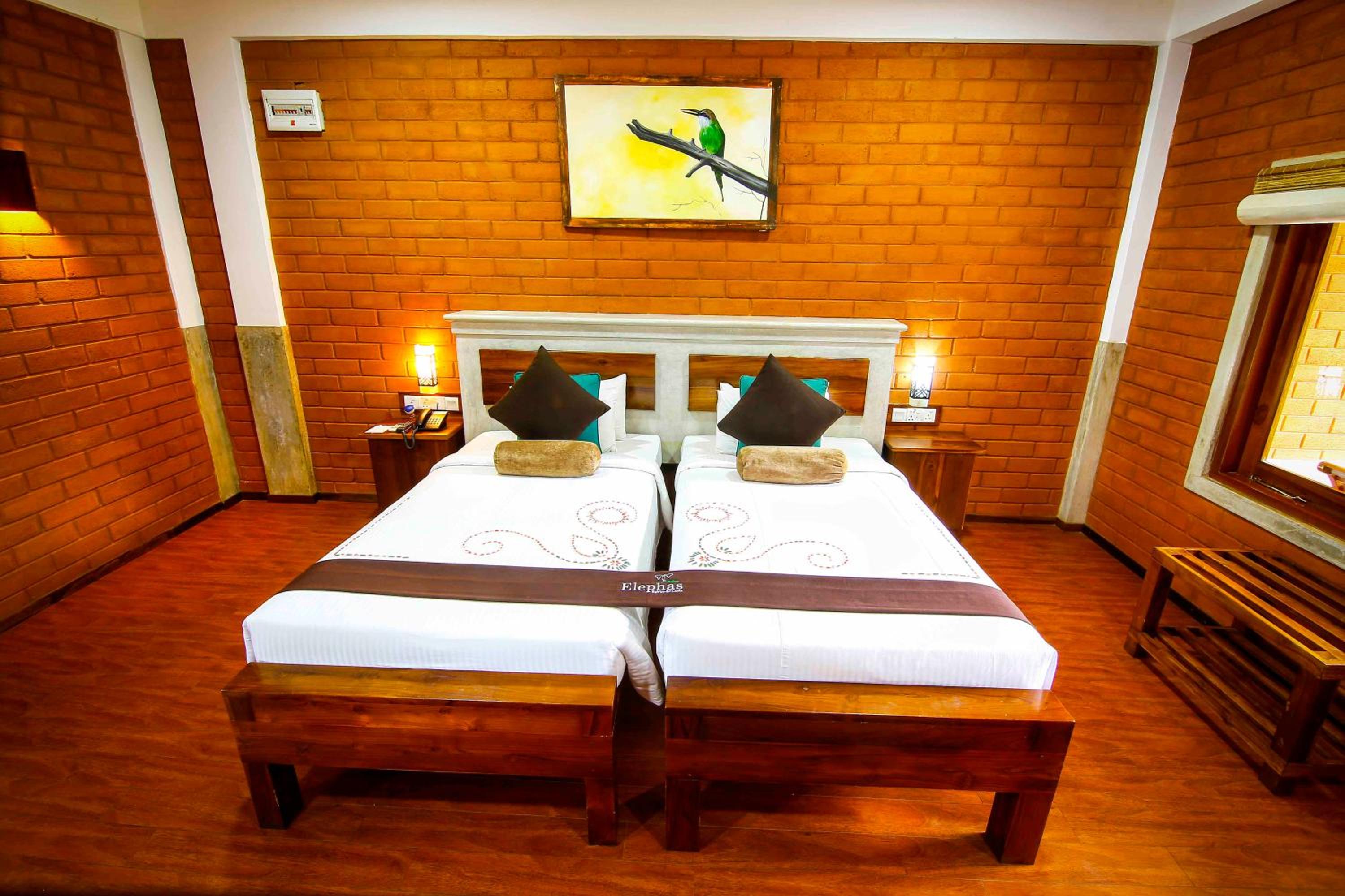 Deluxe Double or Twin Room - Photo 5